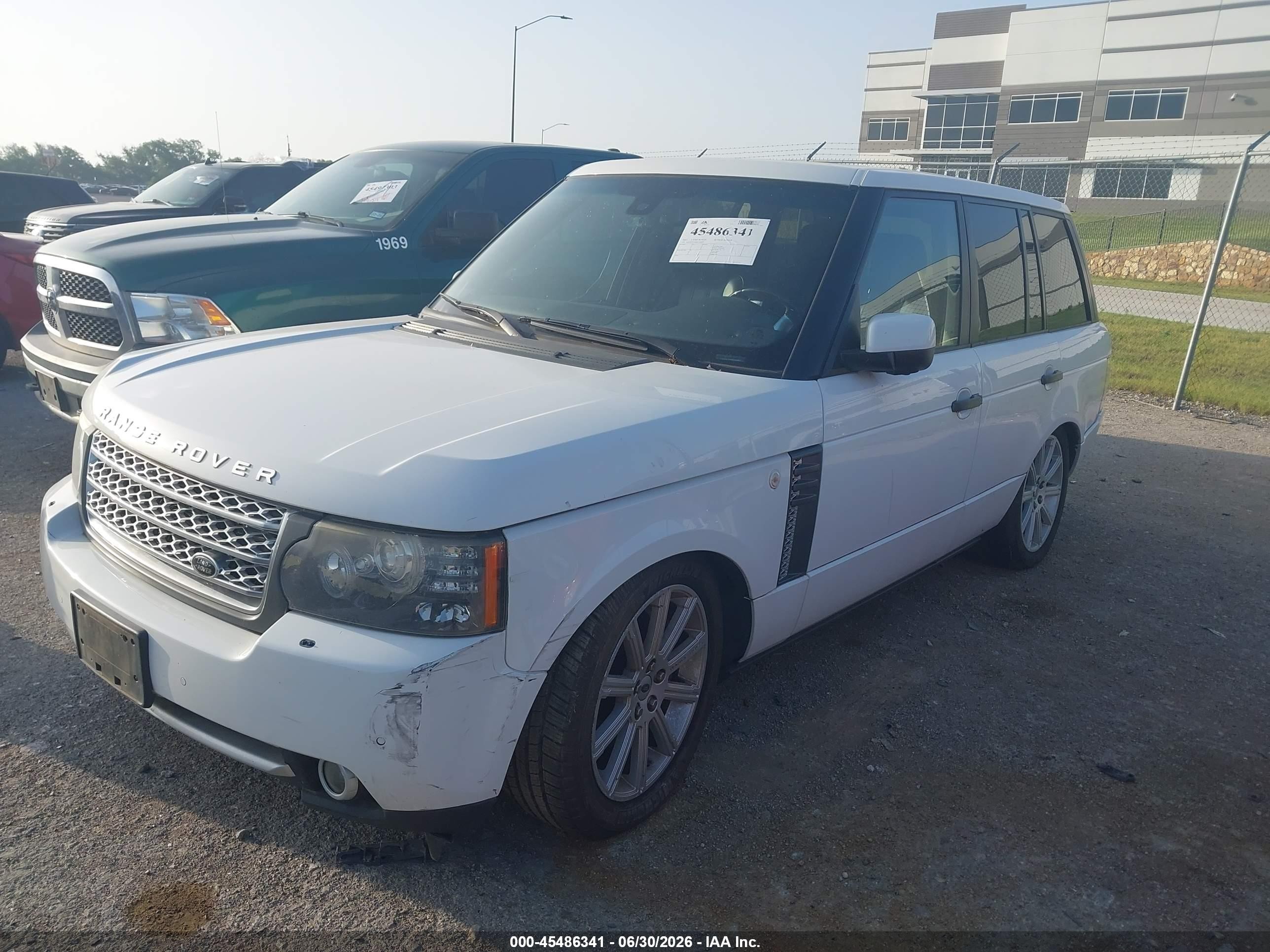 2011 Land Rover Range Rover Supercharged White vin: SALMF1E40BA336822