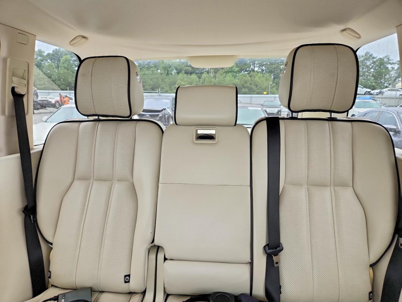 2012 Land Rover Range Rover Hse Luxury Белый vin: SALMF1E40CA363407
