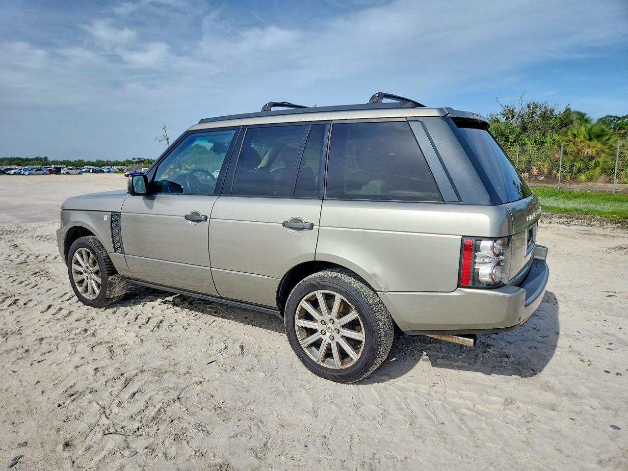 2010 Land Rover Range Rover Hse Luxury Gray vin: SALMF1E41AA317436
