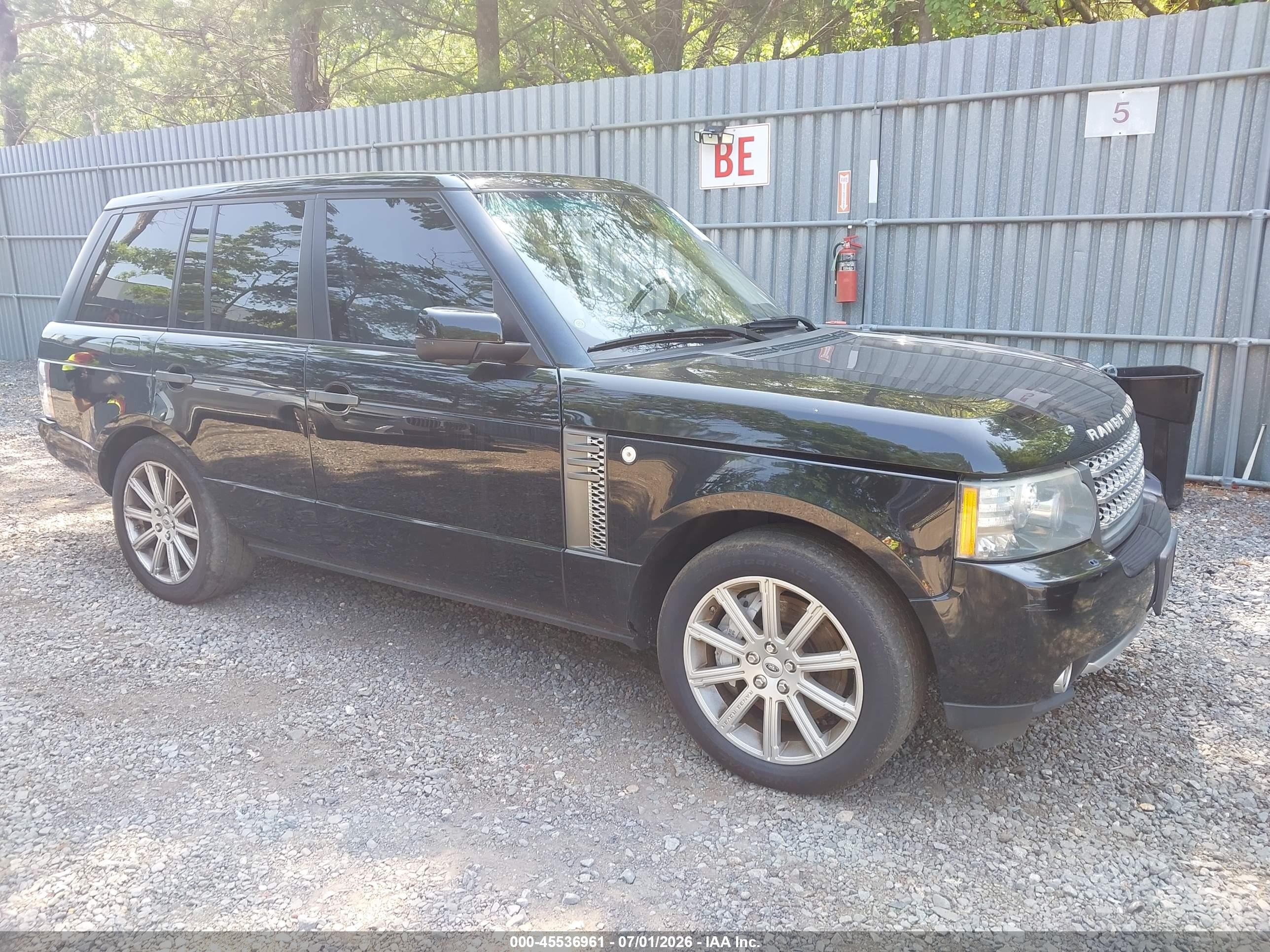 2011 Land Rover Range Rover Supercharged Black vin: SALMF1E41BA332021