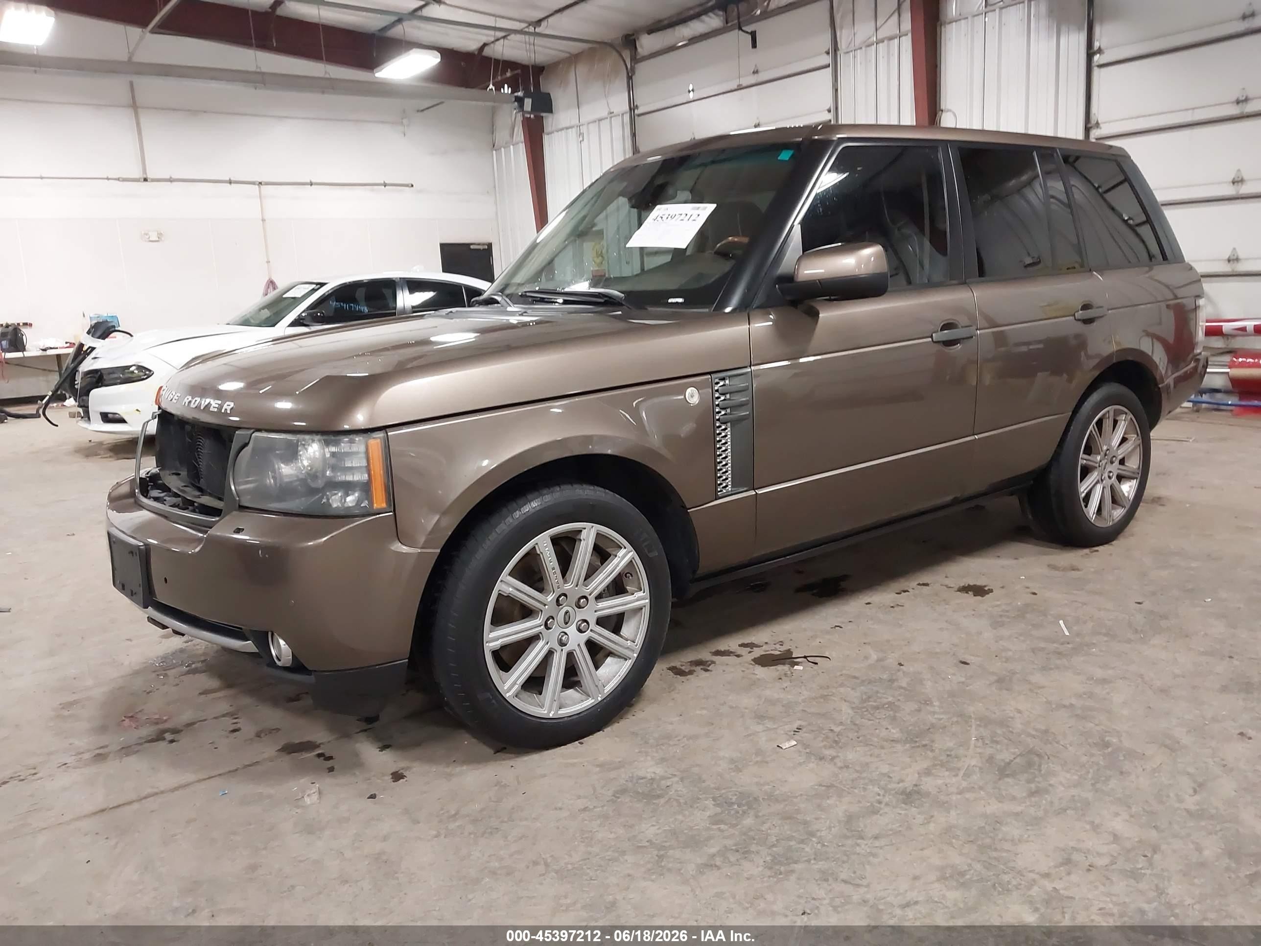 2010 Land Rover Range Rover Supercharged Tan vin: SALMF1E45AA309176