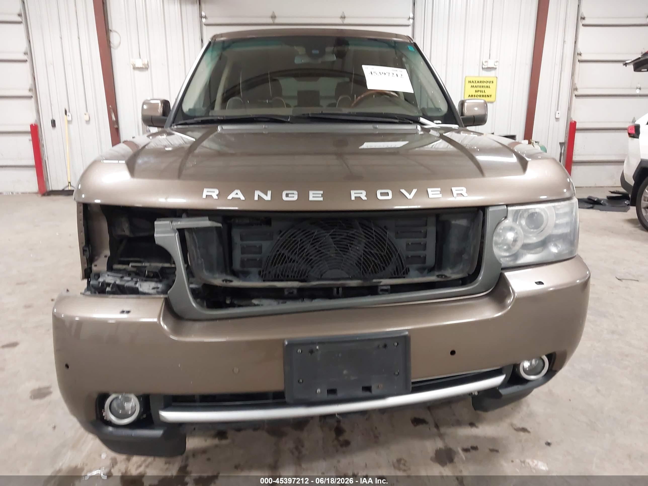 2010 Land Rover Range Rover Supercharged Tan vin: SALMF1E45AA309176