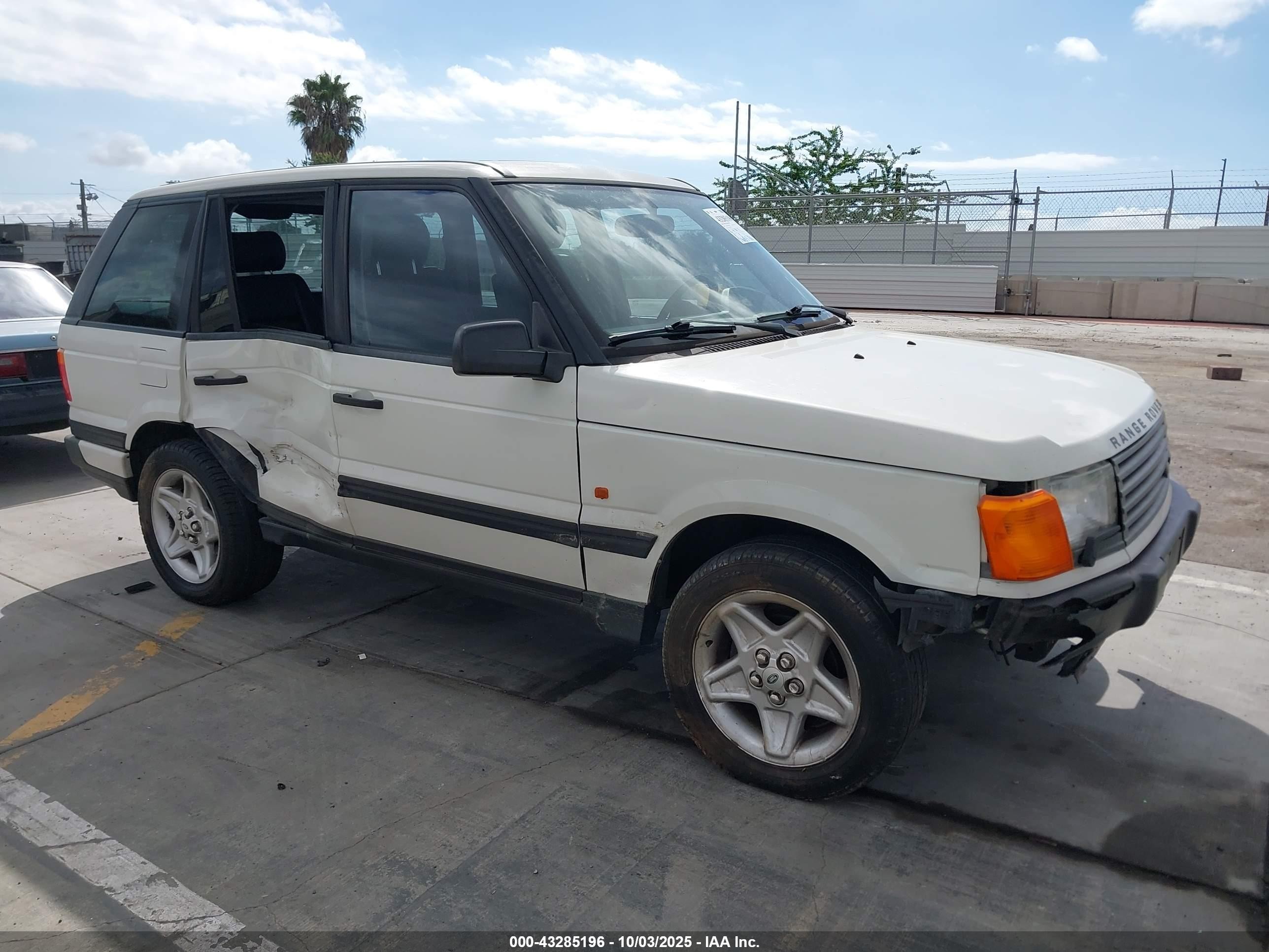 1999 Land Rover Range Rover 4.0/4.0 Se/4.0s White vin: SALPA1245XA406791