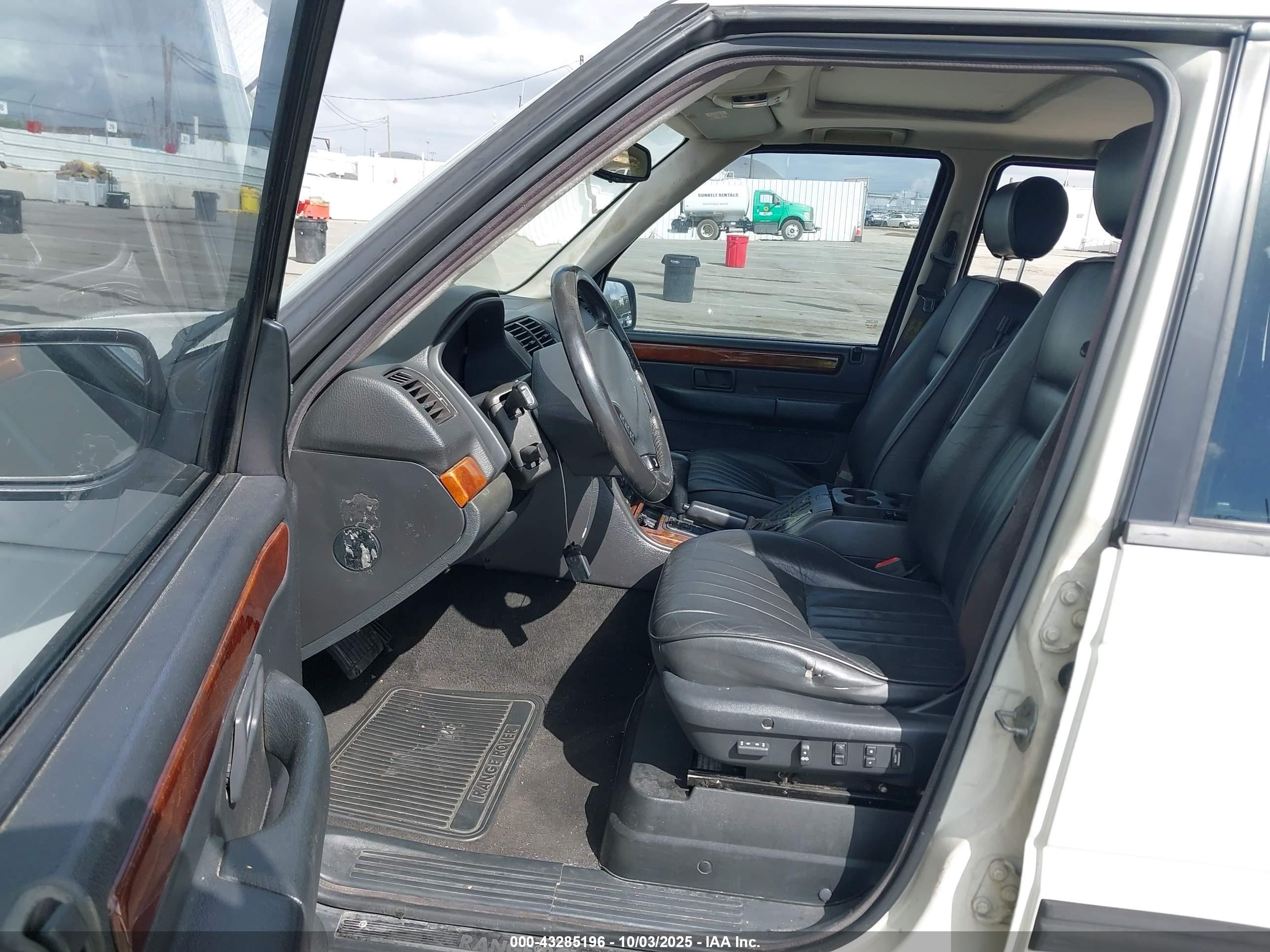 1999 Land Rover Range Rover 4.0/4.0 Se/4.0s White vin: SALPA1245XA406791