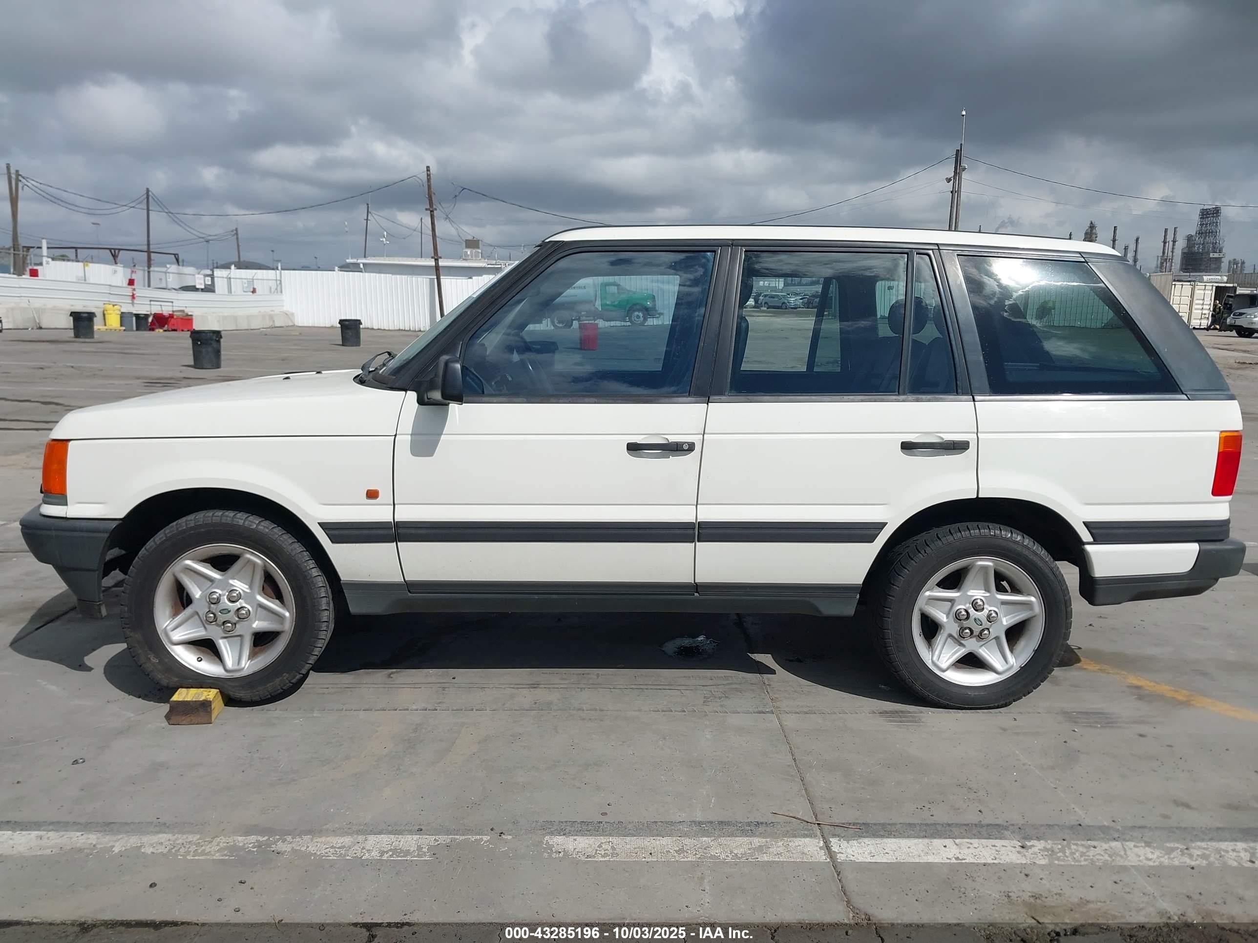 1999 Land Rover Range Rover 4.0/4.0 Se/4.0s White vin: SALPA1245XA406791