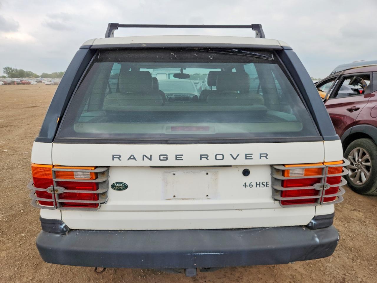 1997 Land Rover Range Rover White vin: SALPV1446VA372505