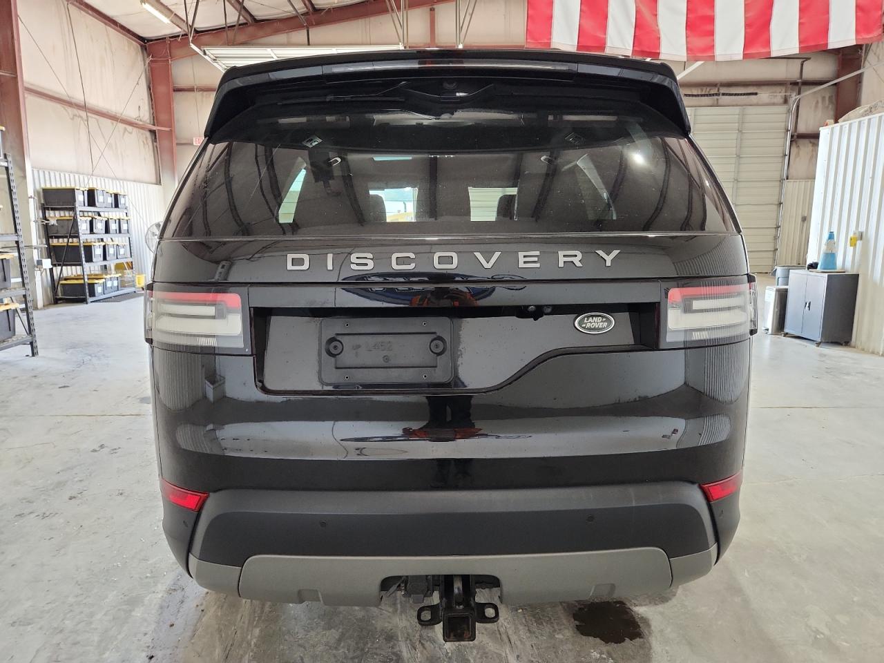 2018 Land Rover Discovery Se Black vin: SALRG2RK5JA052943