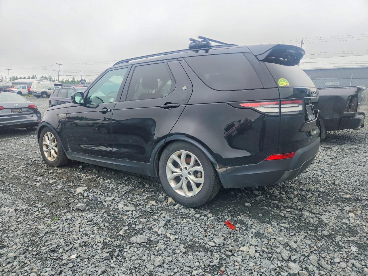 2018 Land Rover Discovery Se Black vin: SALRG2RK9JA052363