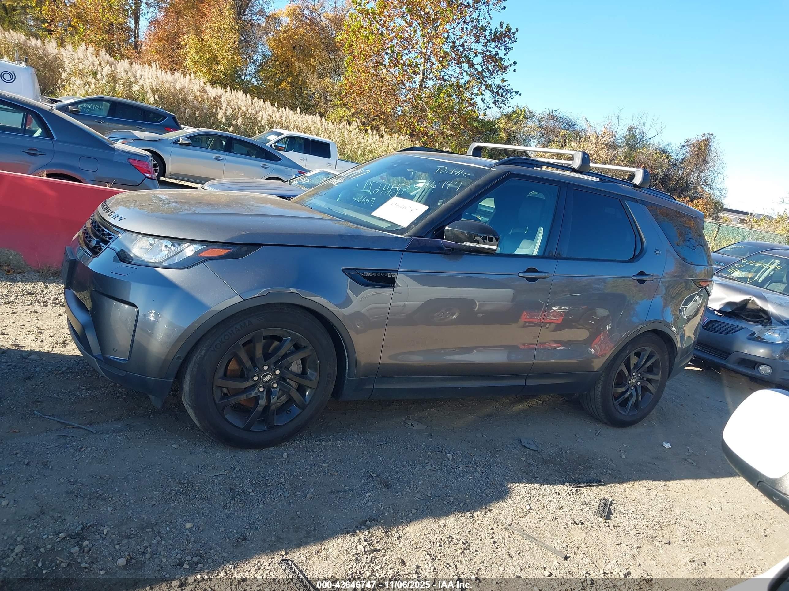 2018 Land Rover Discovery Se Gray vin: SALRG2RV0JA075413
