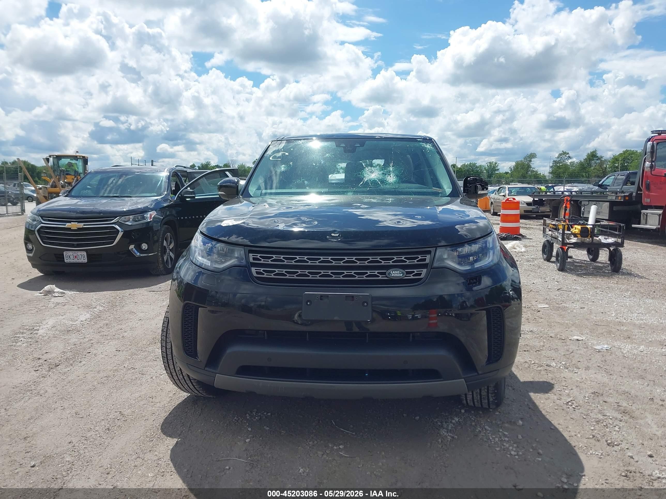 2020 Land Rover Discovery Se Black vin: SALRG2RV2L2428733