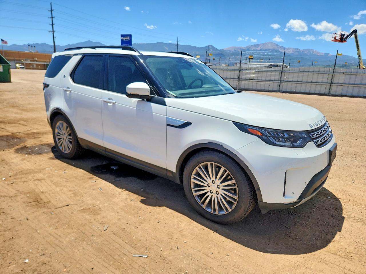 2017 Land Rover Discovery Hse Luxury White vin: SALRHBBK8HA000174