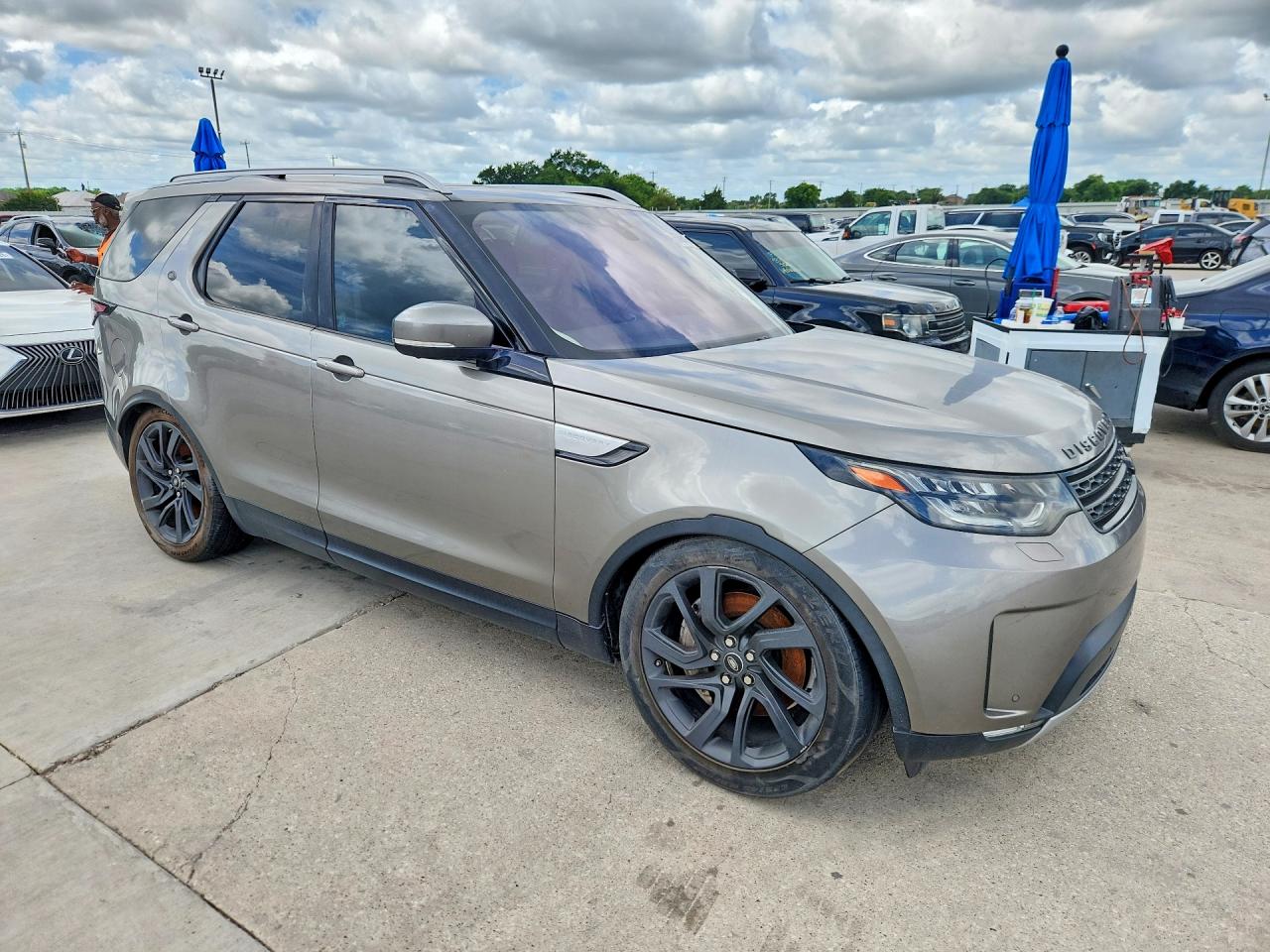 2018 Land Rover Discovery Hse Silver vin: SALRR2RV3JA052251