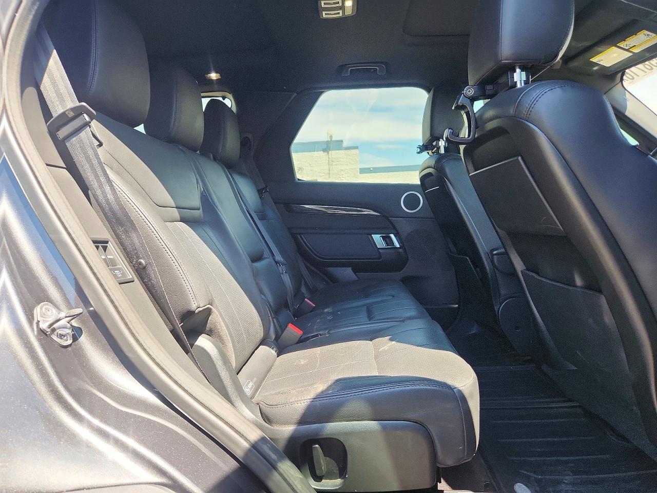 2017 Land Rover Discovery Hse Charcoal vin: SALRRBBK0HA040018