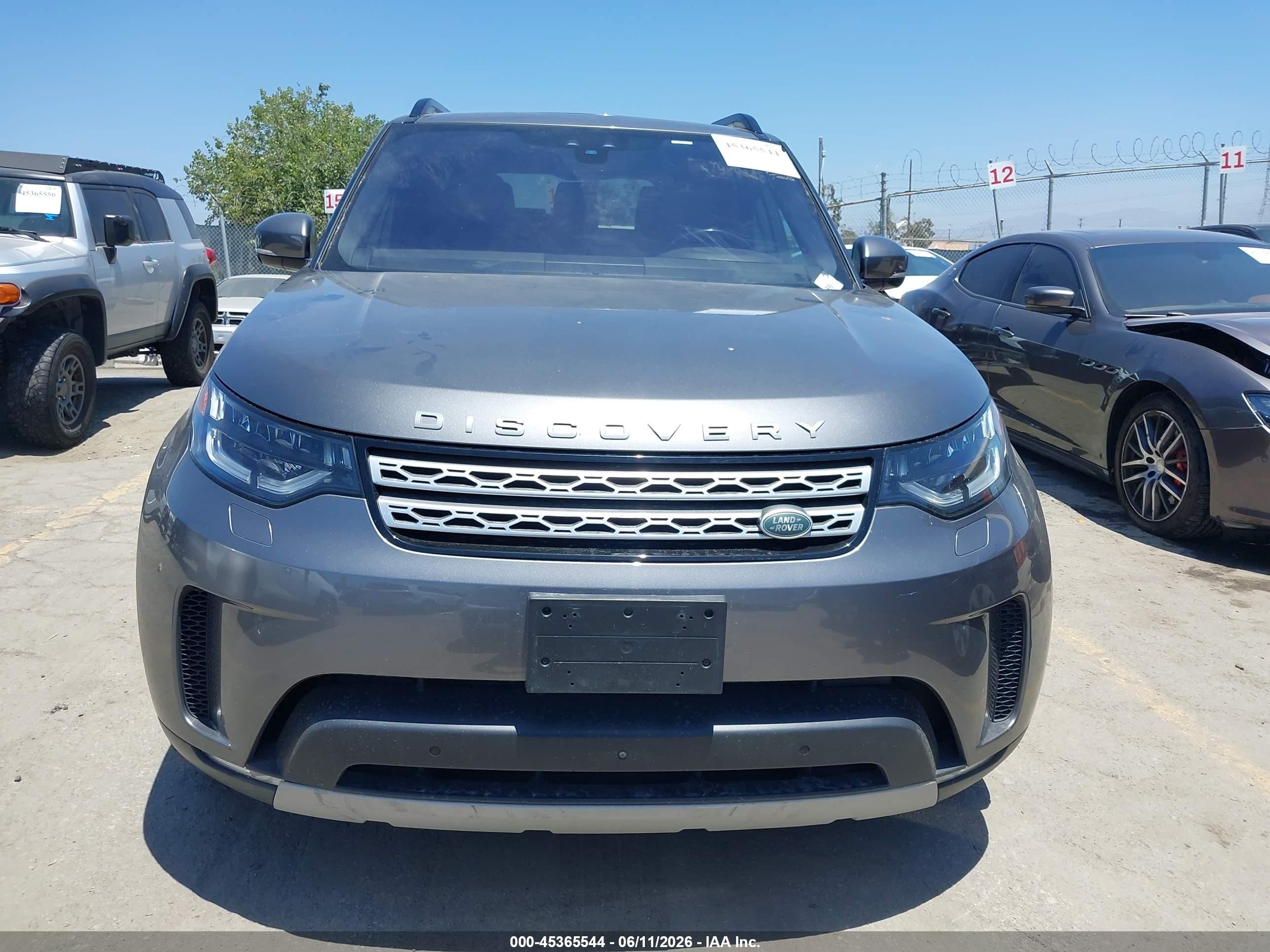 2017 Land Rover Discovery Hse Gray vin: SALRRBBK6HA017374