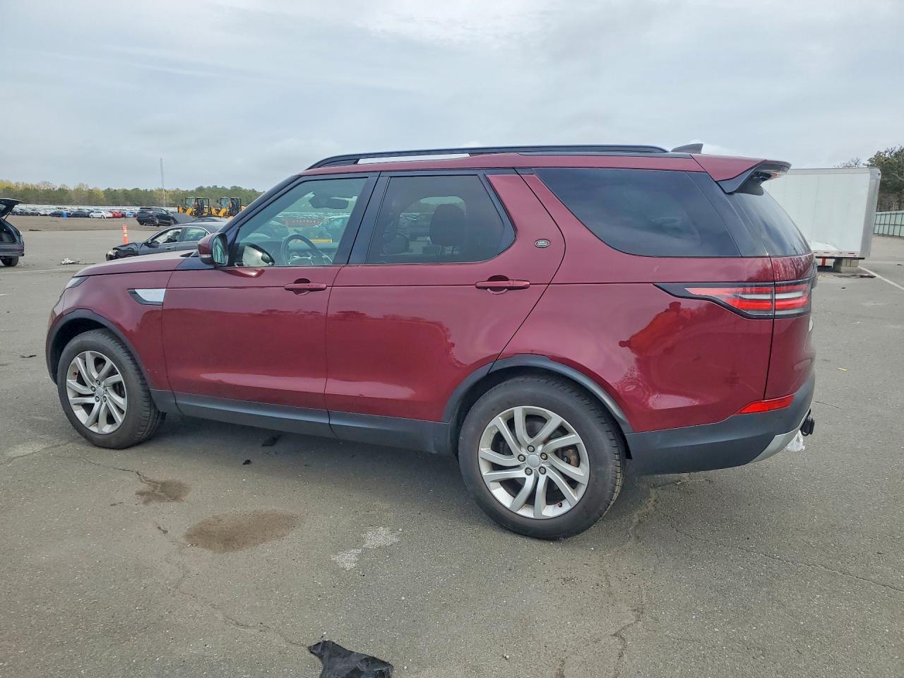 2017 Land Rover Discovery Hse Red vin: SALRRBBV1HA040328