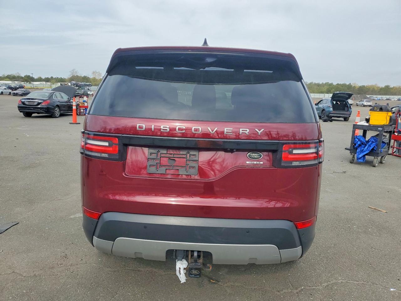 2017 Land Rover Discovery Hse Red vin: SALRRBBV1HA040328