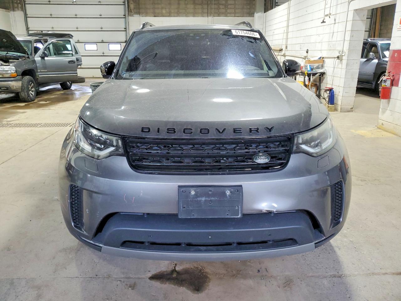 2017 Land Rover Discovery Hse Gray vin: SALRRBBV8HA013305