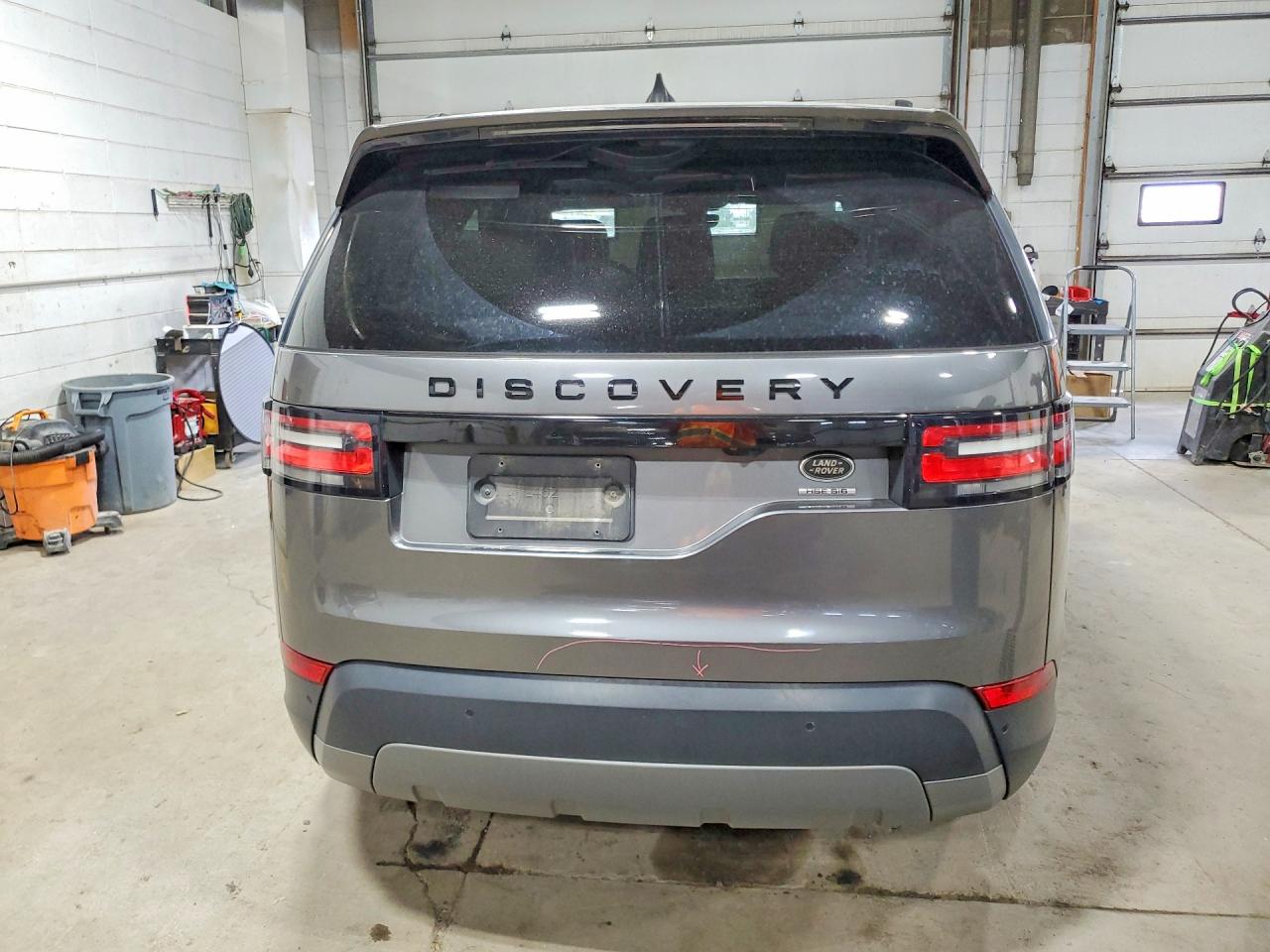 2017 Land Rover Discovery Hse Gray vin: SALRRBBV8HA013305