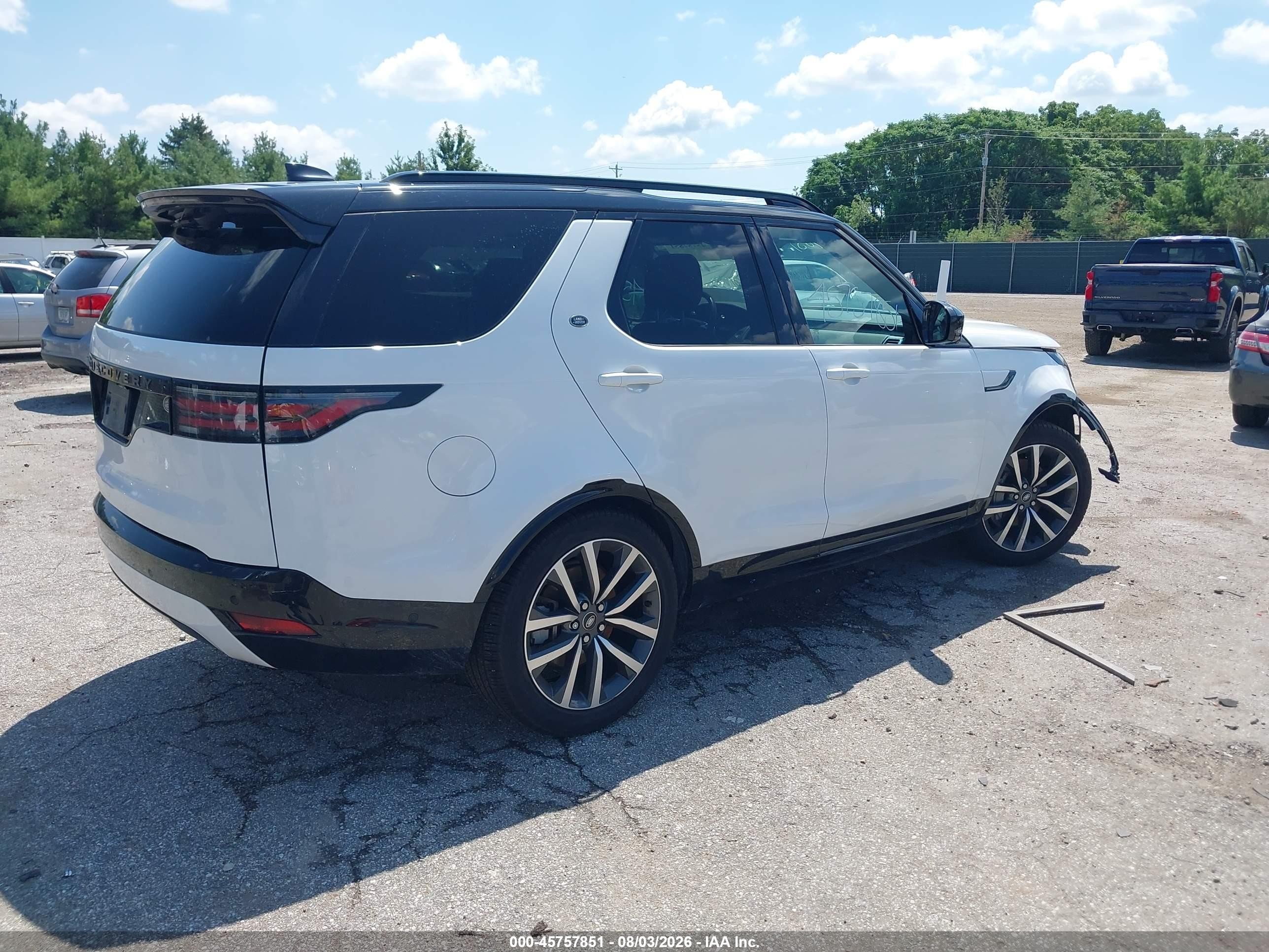 2023 Land Rover Discovery P300 S R-dynamic White vin: SALRT2EX6P2472369