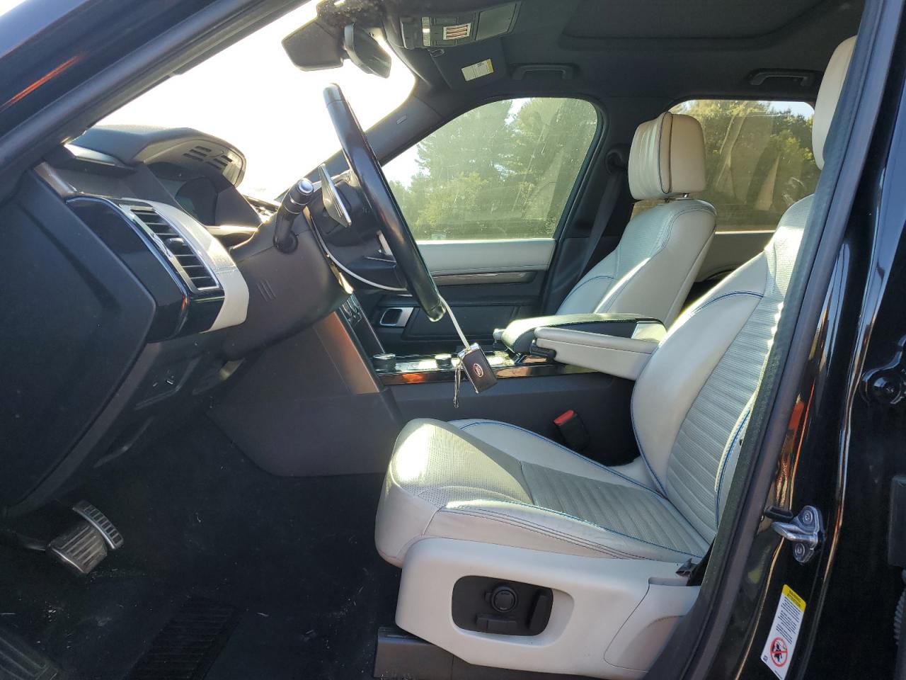 2018 Land Rover Discovery Hse Luxury Черный vin: SALRT2RV5JA065150