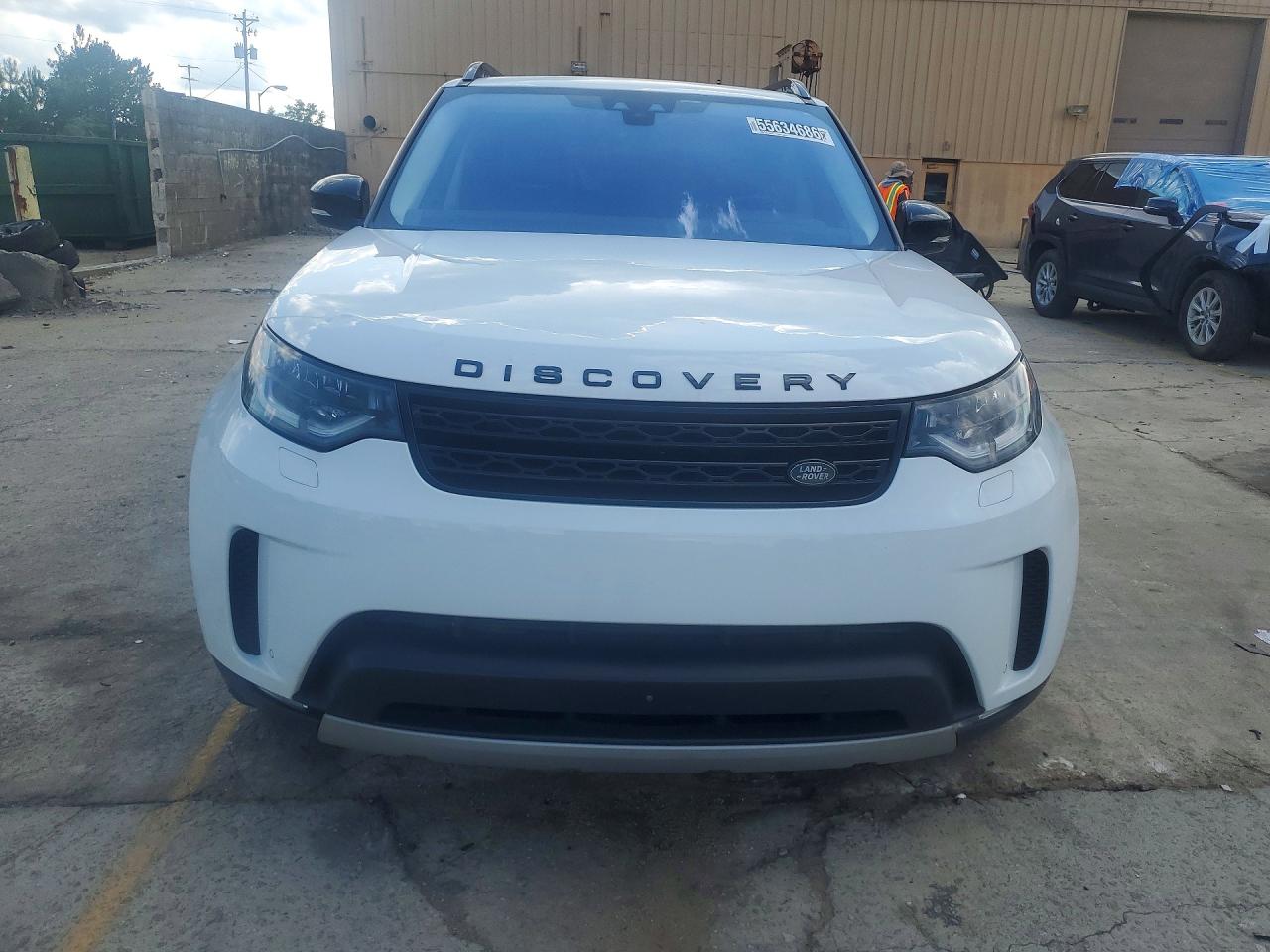 2018 Land Rover Discovery Hse Luxury White vin: SALRT2RV9JA068276