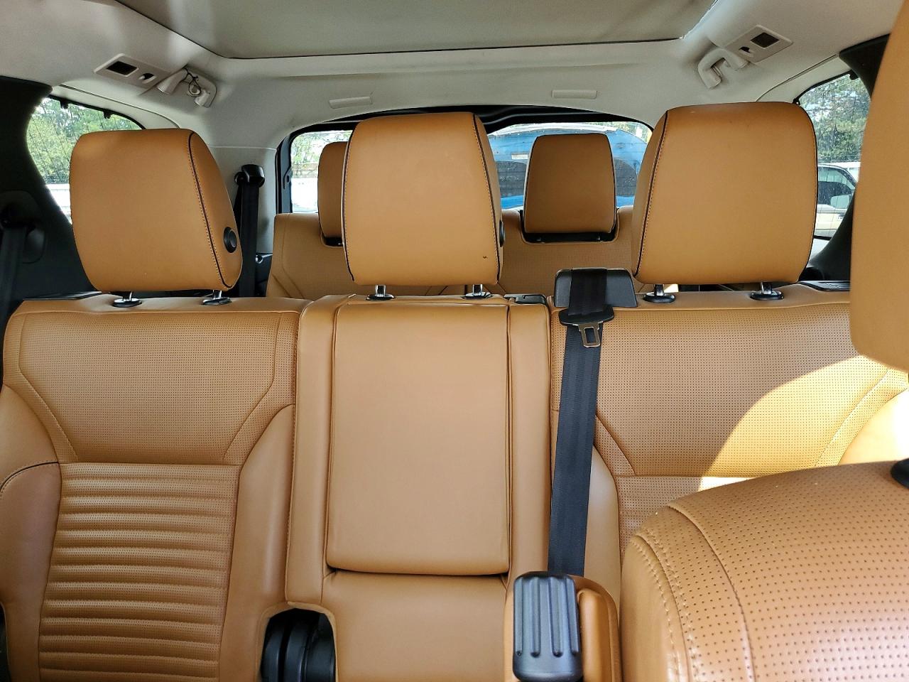 2018 Land Rover Discovery Hse Luxury White vin: SALRT2RV9JA075759
