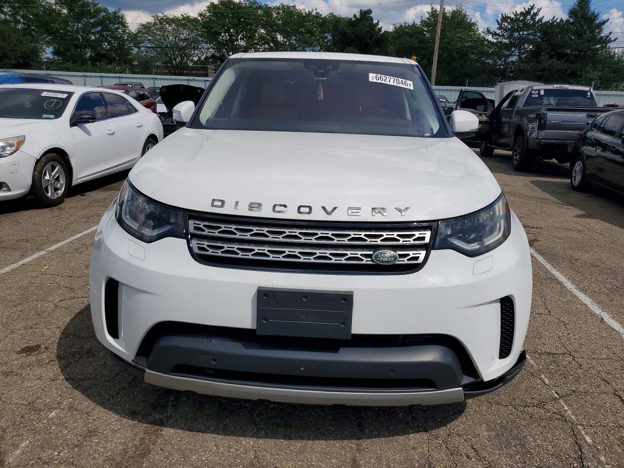 2018 Land Rover Discovery Hse Luxury White vin: SALRT2RV9JA075759