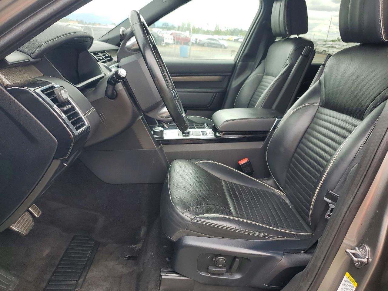 2018 Land Rover Discovery Hse Luxury Black vin: SALRT2RVXJA067105