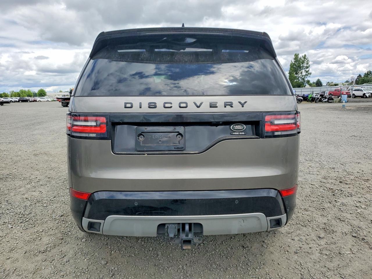 2018 Land Rover Discovery Hse Luxury Black vin: SALRT2RVXJA067105