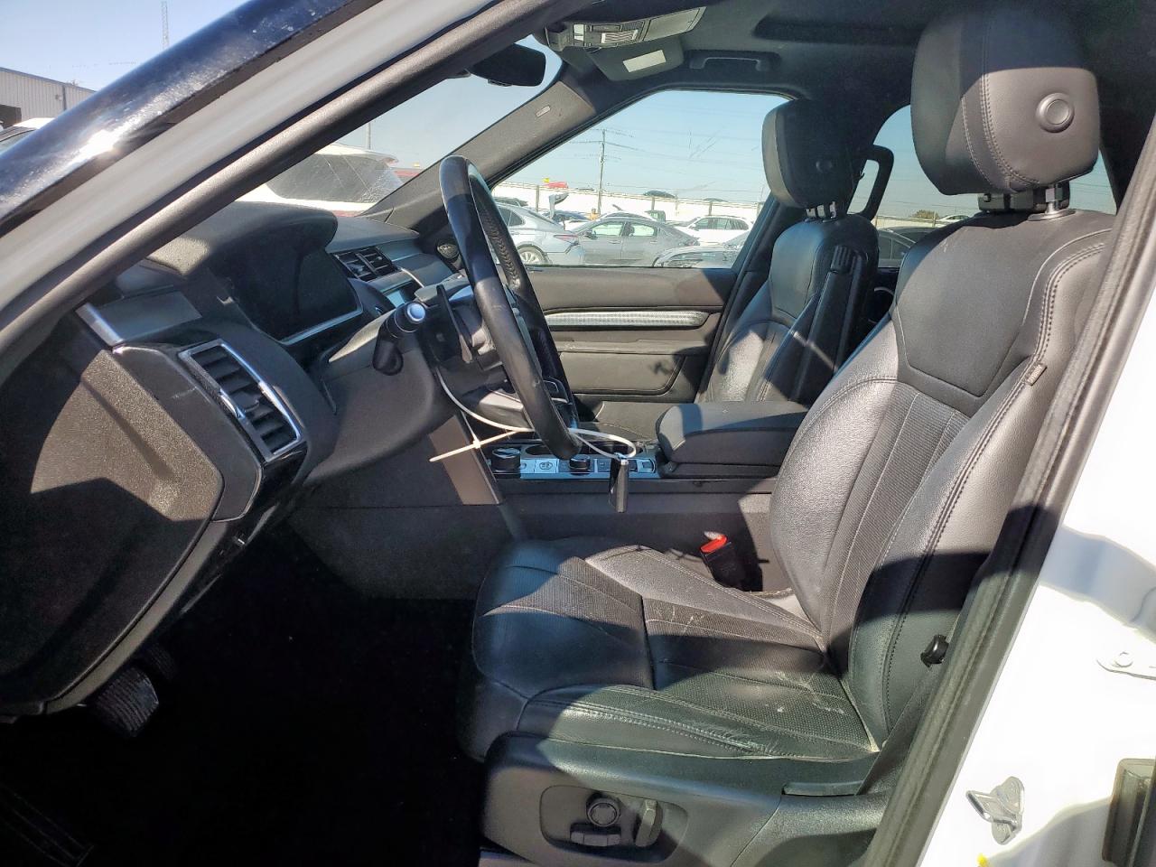 2020 Land Rover Discovery Landmark White vin: SALRU2RV2L2415635