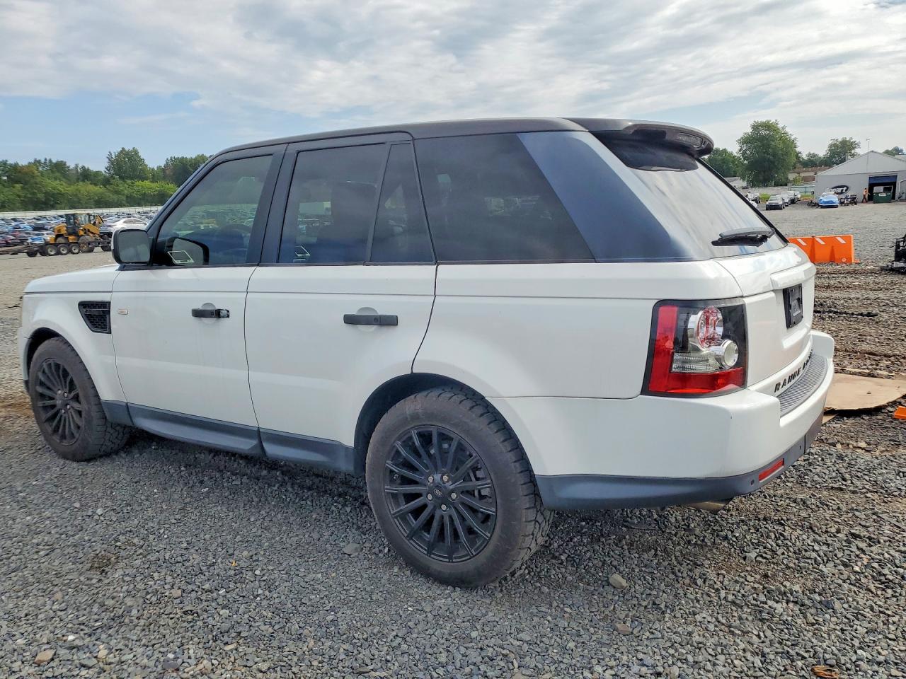 2011 Land Rover Range Rover Sport Hse White vin: SALSF2D41BA707503