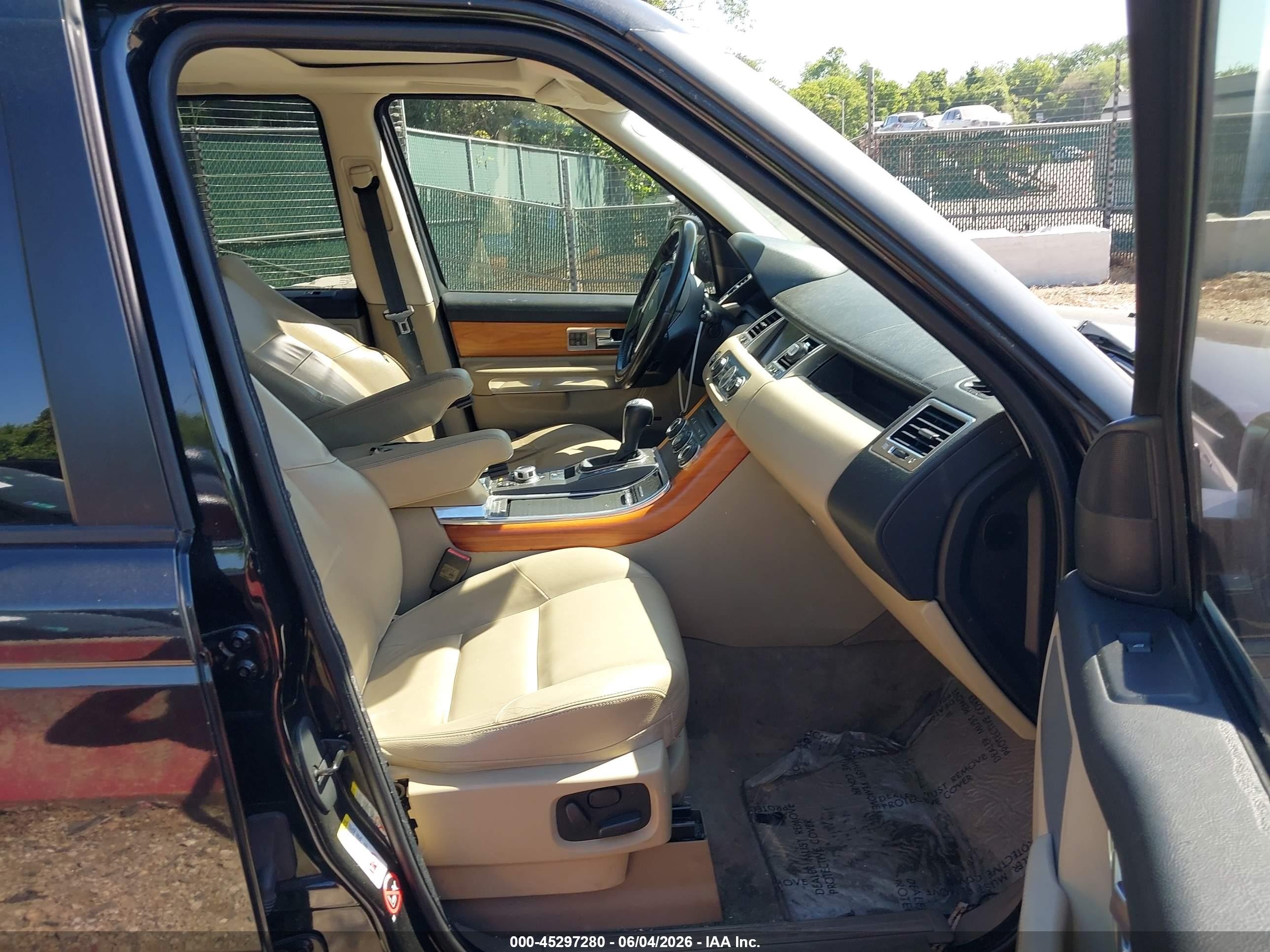 2011 Land Rover Range Rover Sport Hse Black vin: SALSF2D45BA265972