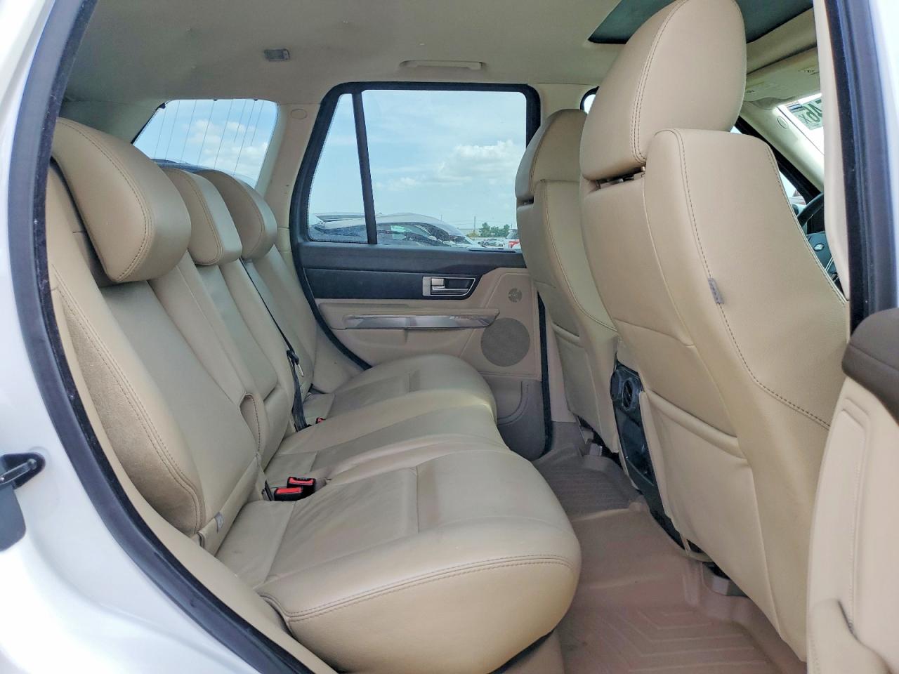 2013 Land Rover Range Rover Sport Hse White vin: SALSF2D48DA768818