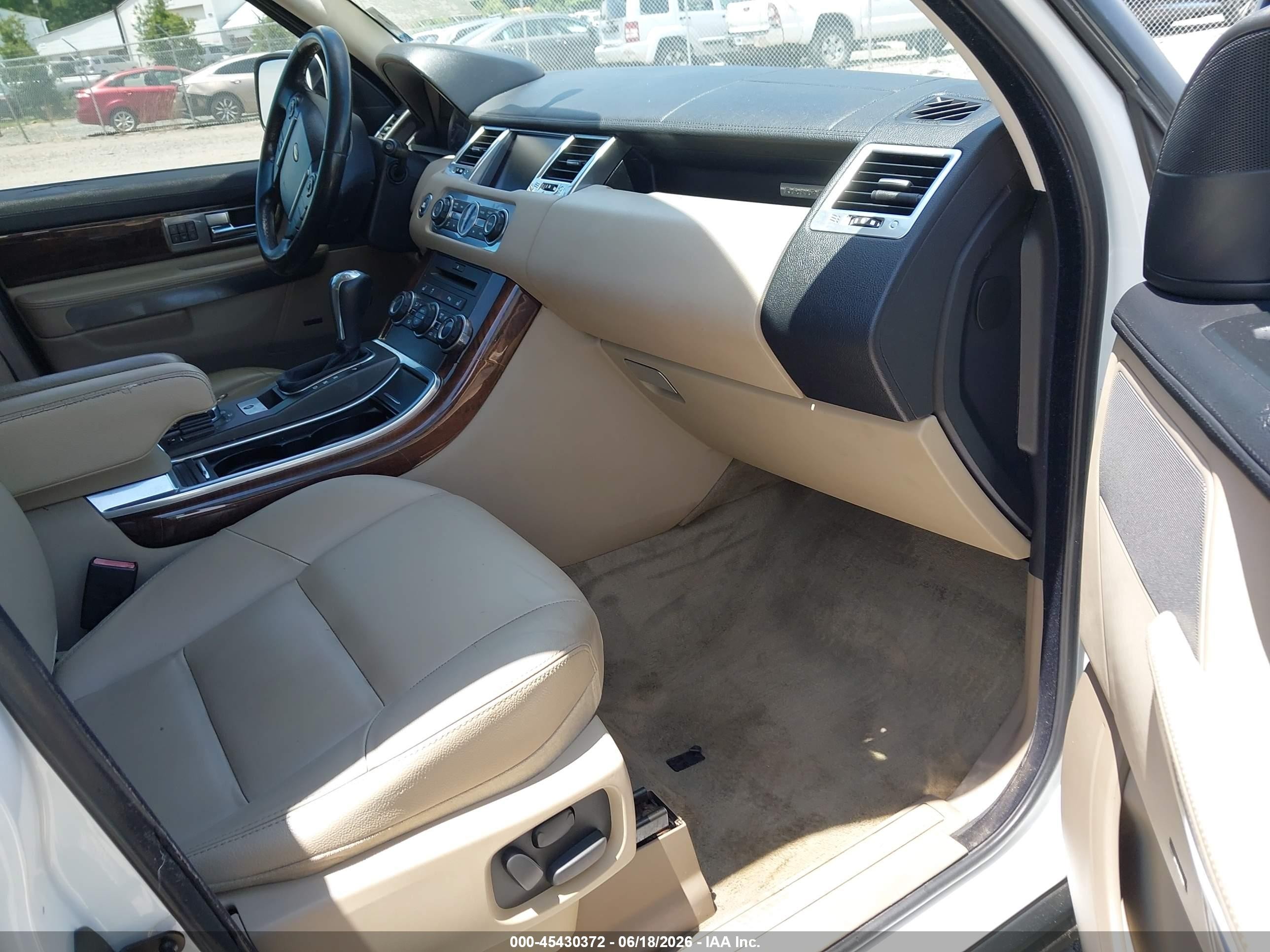2011 Land Rover Range Rover Sport Hse White vin: SALSF2D49BA273198