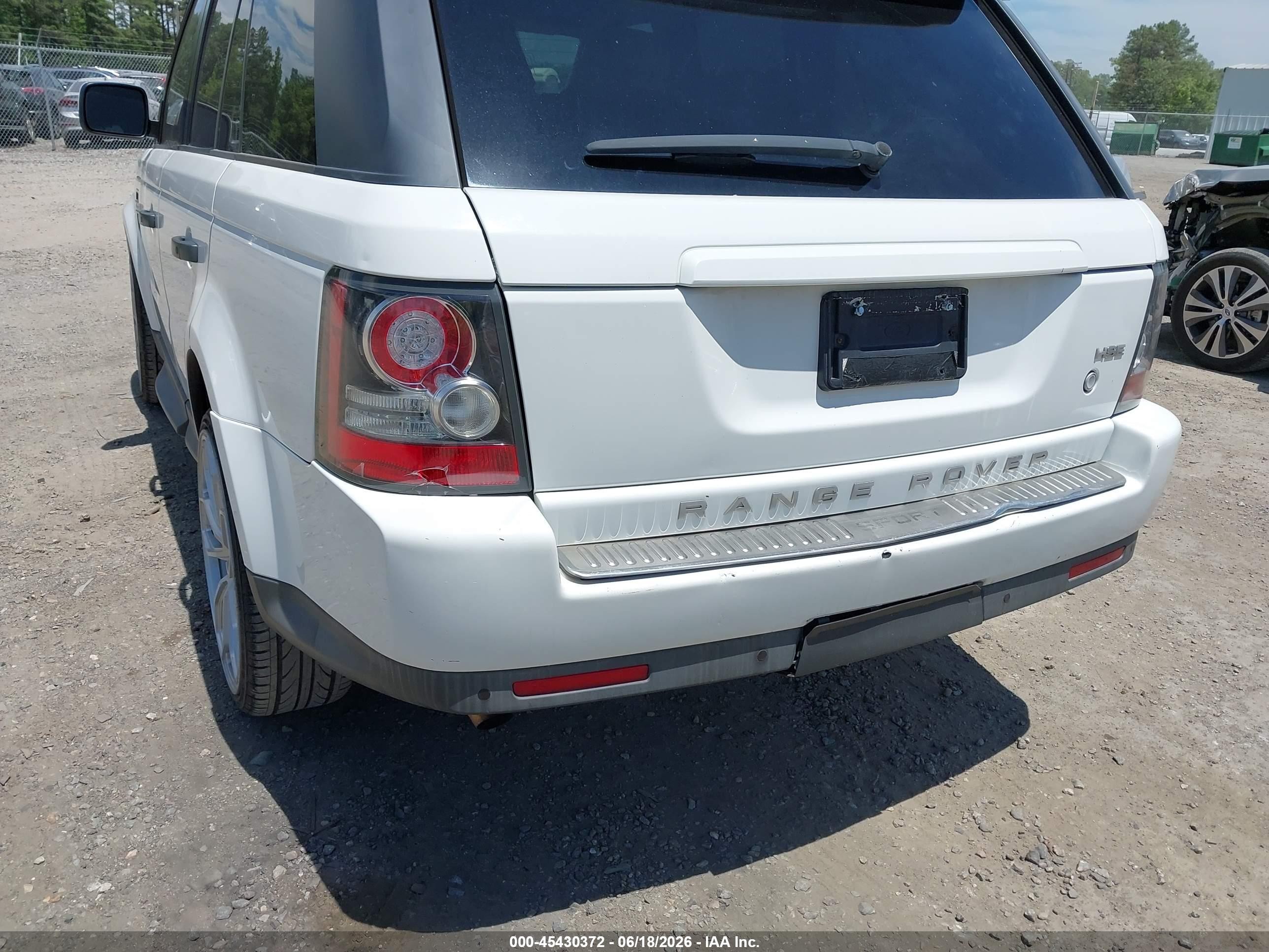 2011 Land Rover Range Rover Sport Hse White vin: SALSF2D49BA273198