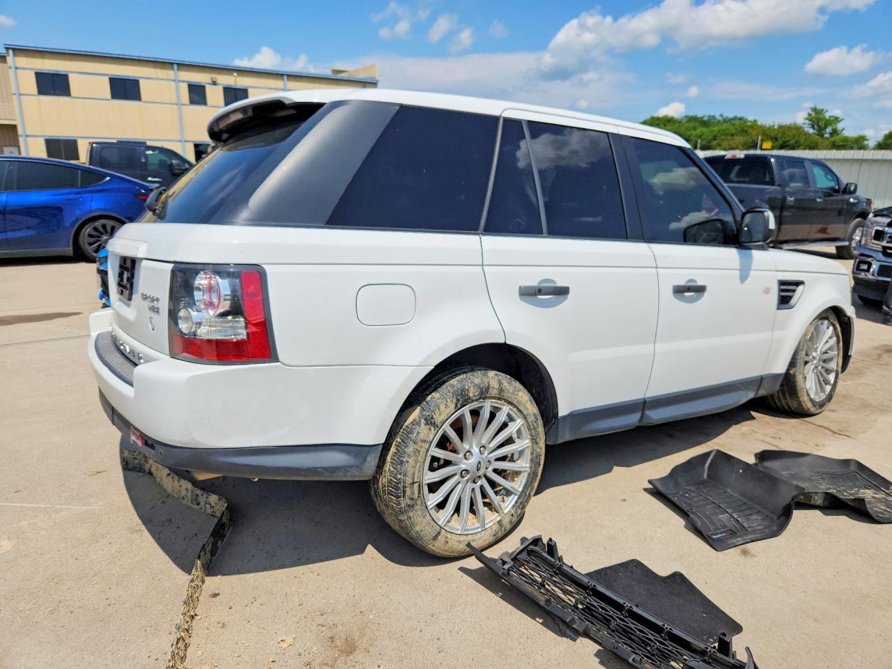 2011 Land Rover Range Rover Sport Hse White vin: SALSF2D49BA701657