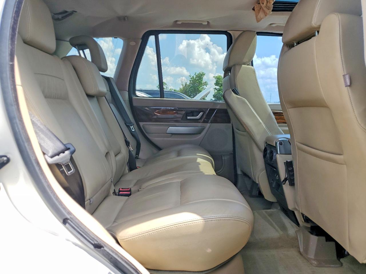 2009 Land Rover Range Rover Sport Supercharged White vin: SALSH23429A195675