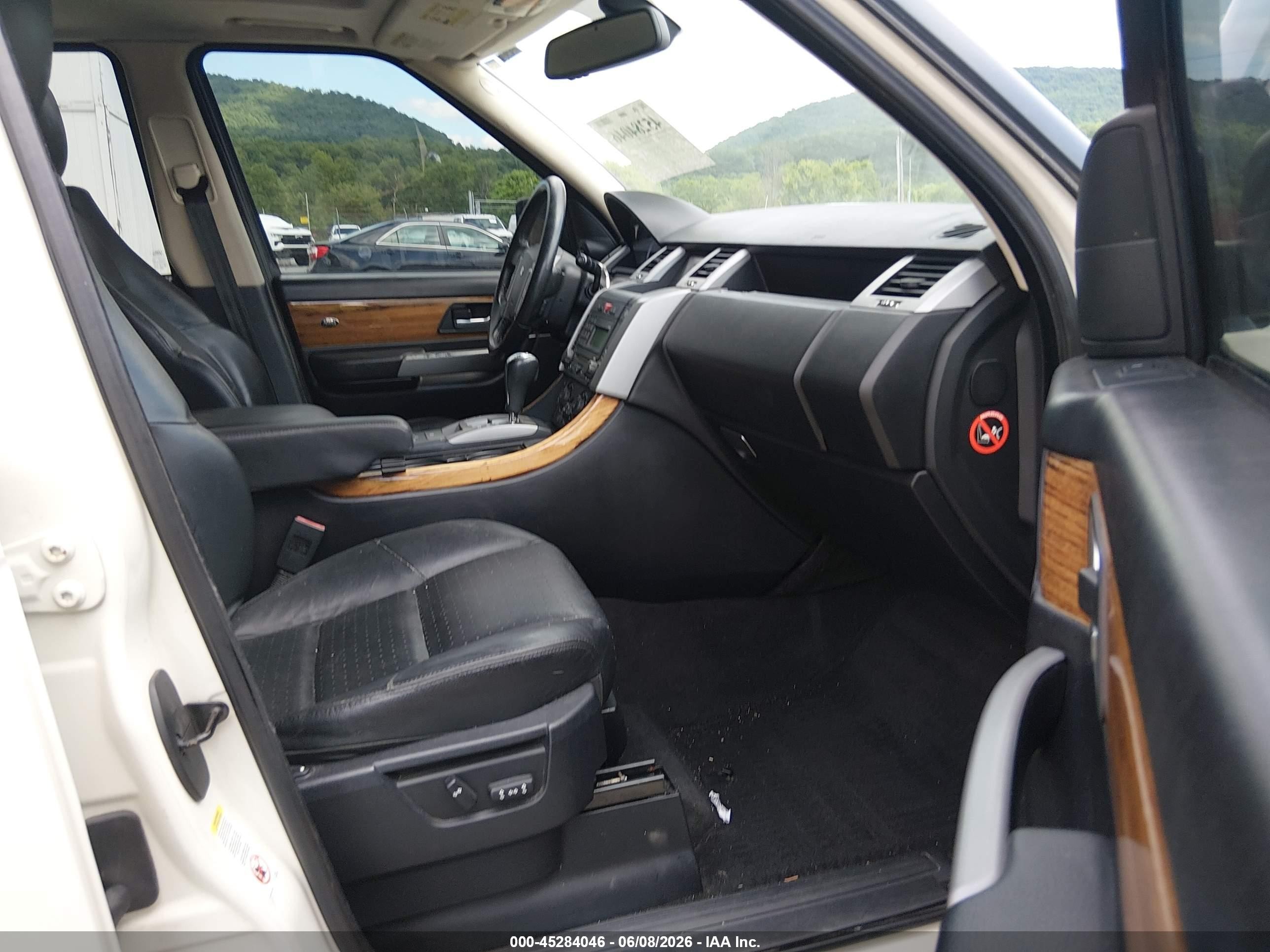 2008 Land Rover Range Rover Sport Supercharged White vin: SALSH23448A173143