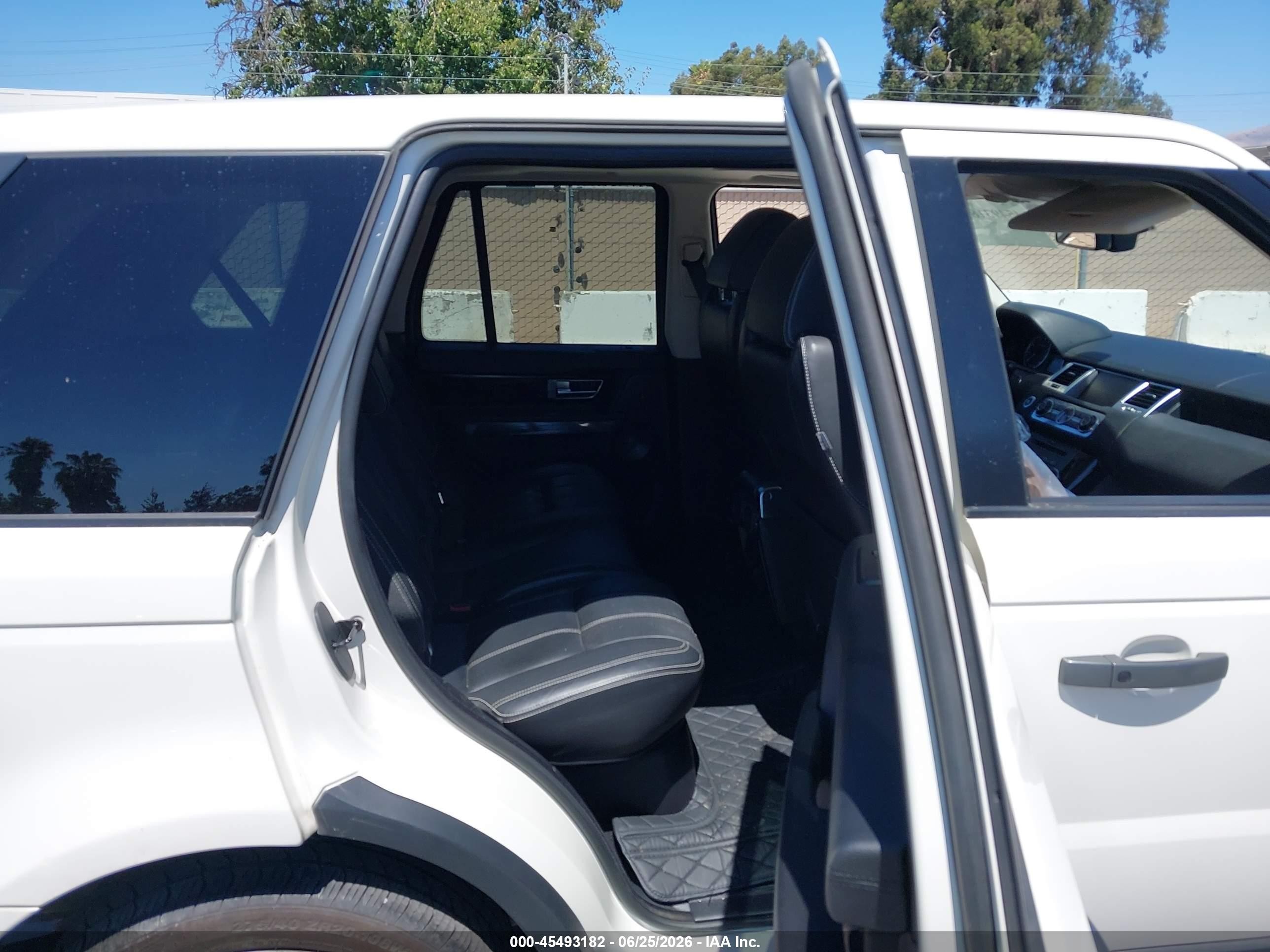 2010 Land Rover Range Rover Sport Supercharged White vin: SALSH2E41AA246925