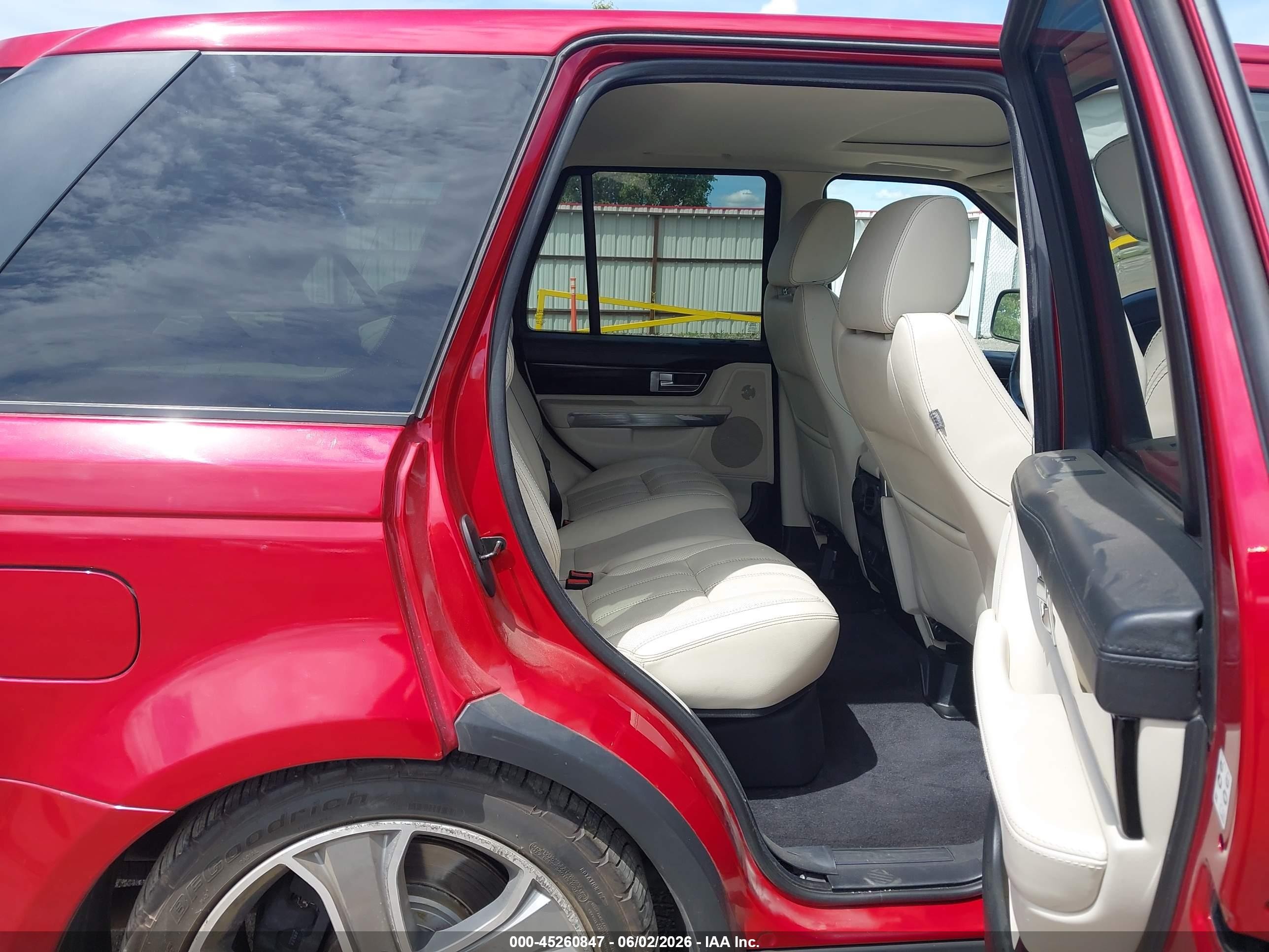 2012 Land Rover Range Rover Sport   Red vin: SALSH2E45CA755211