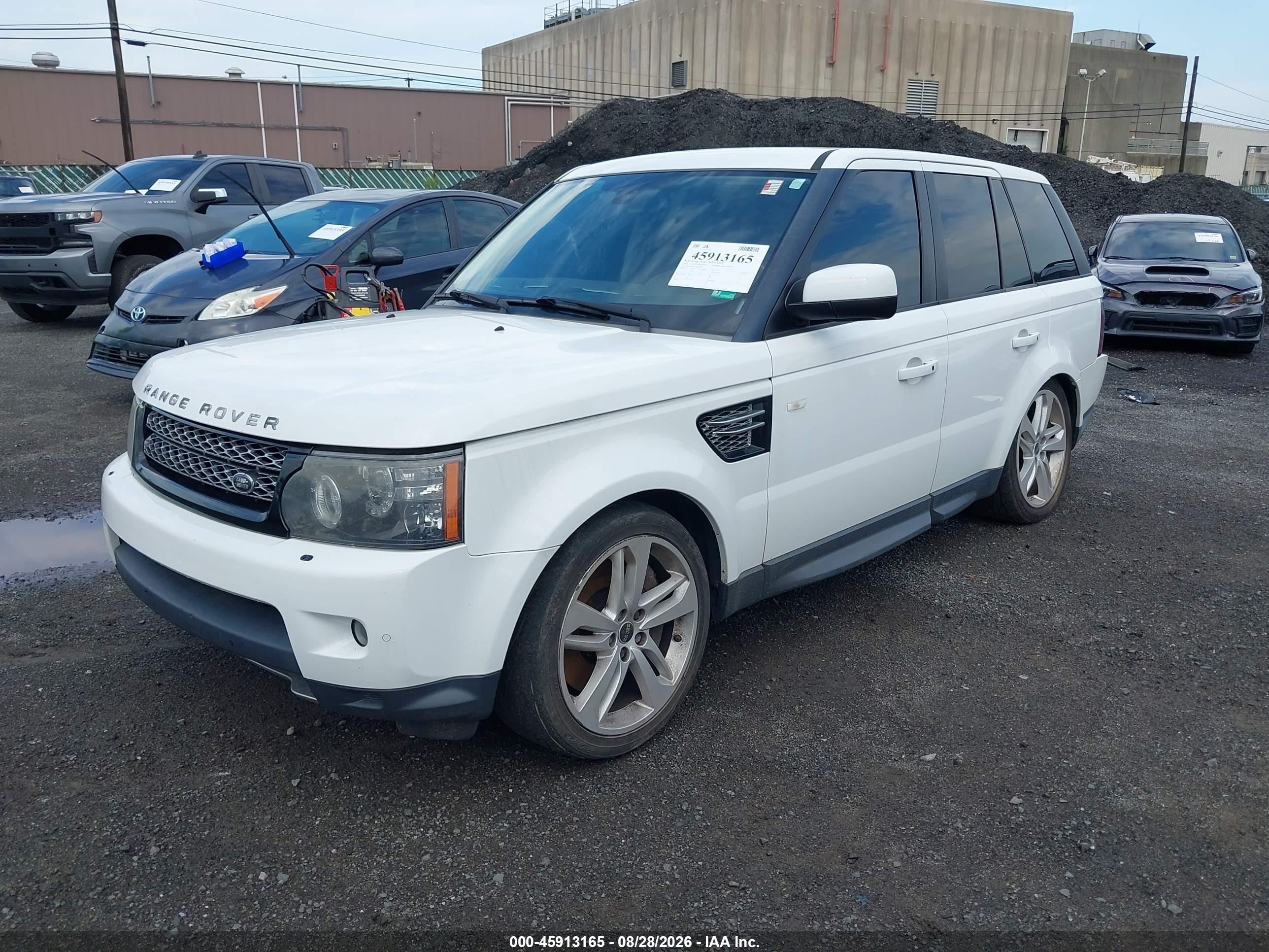 2013 Land Rover Range Rover Sport   White vin: SALSH2E45DA766887
