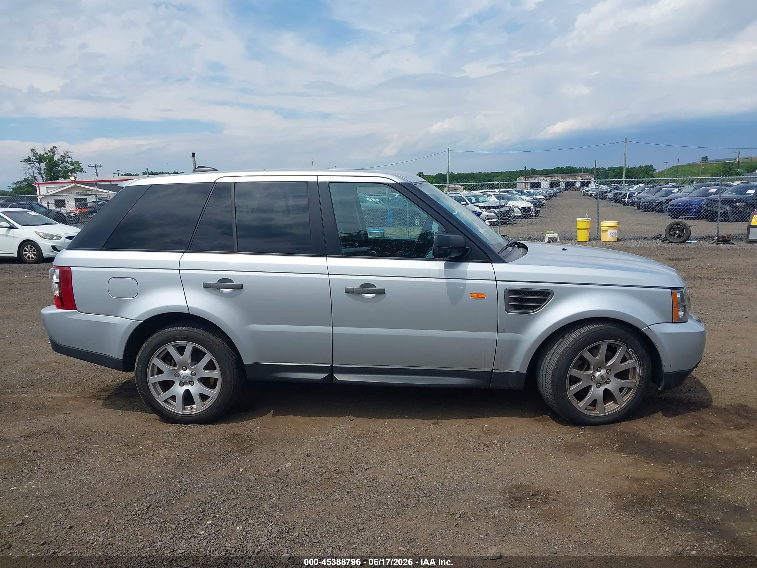 2007 Land Rover Range Rover Sport Hse Silver vin: SALSK25457A999982