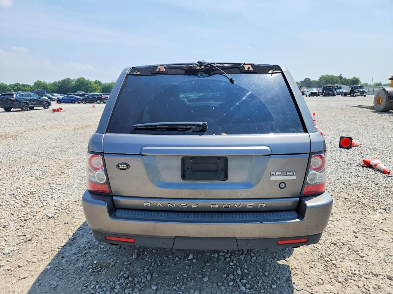 2011 Land Rover Range Rover Sport Lux Gray vin: SALSK2D42BA259915