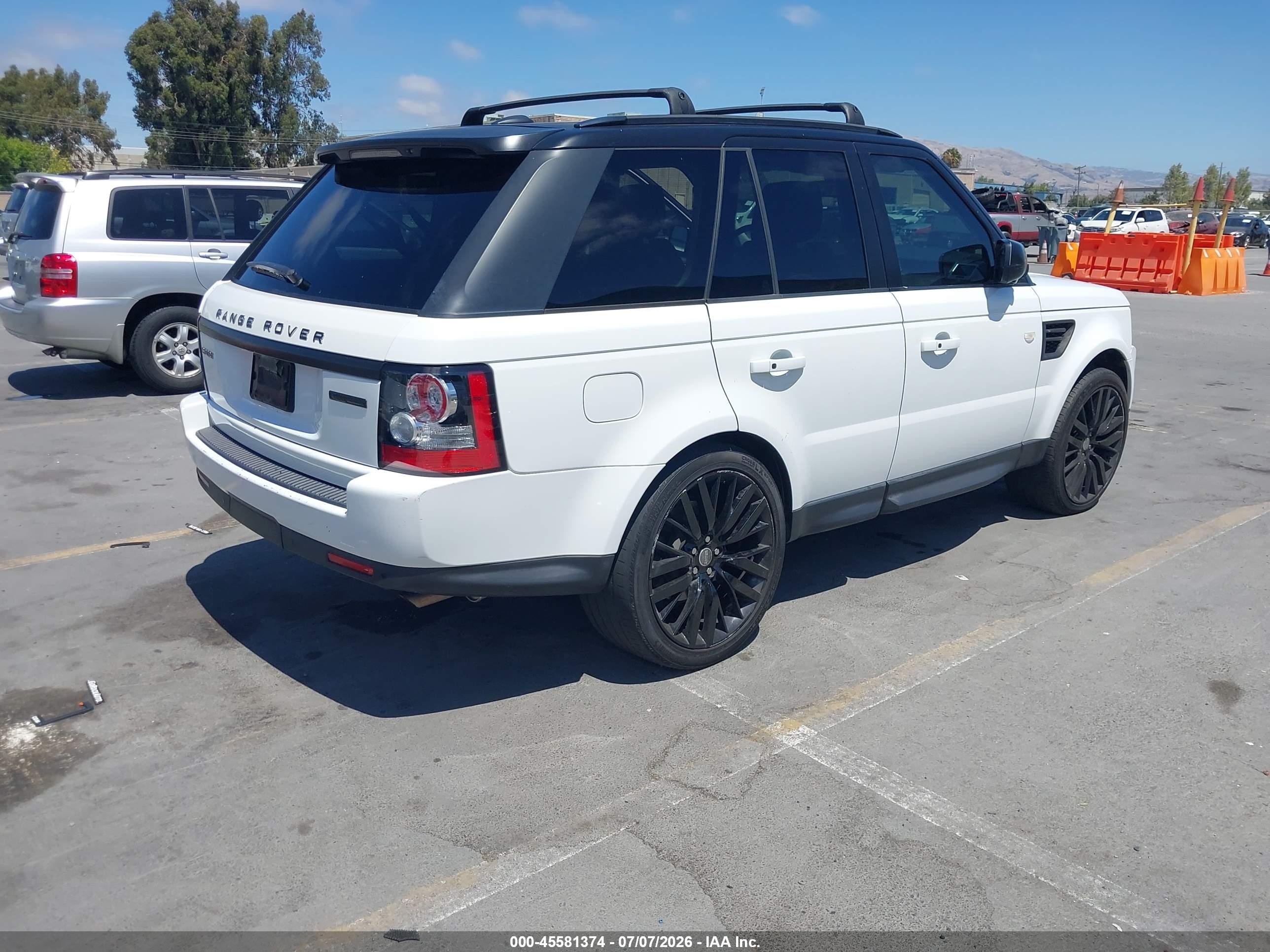 2013 Land Rover Range Rover Sport Hse White vin: SALSK2D42DA801825