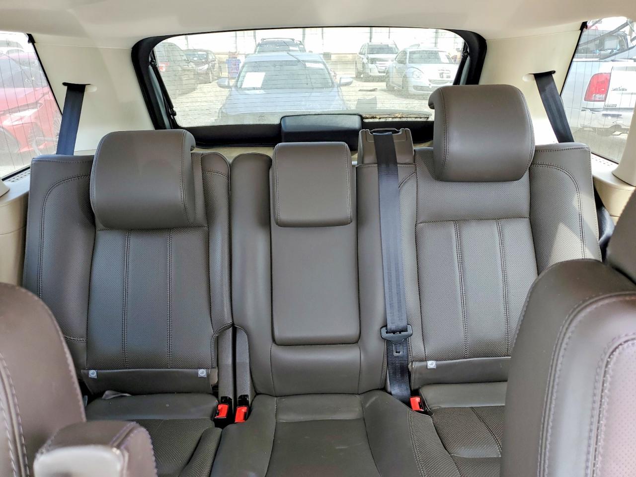 2011 Land Rover Range Rover Sport Lux Beige vin: SALSK2D45BA271069