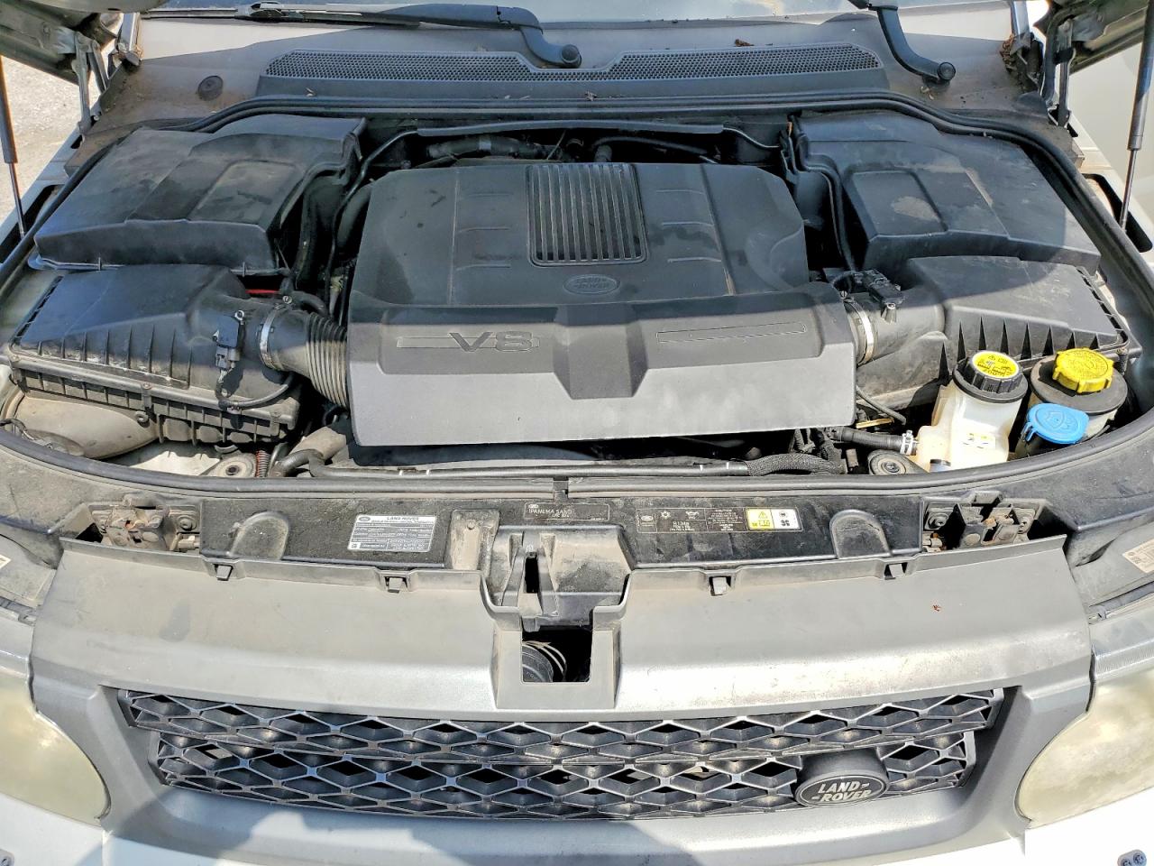 2011 Land Rover Range Rover Sport Lux Beige vin: SALSK2D45BA271069