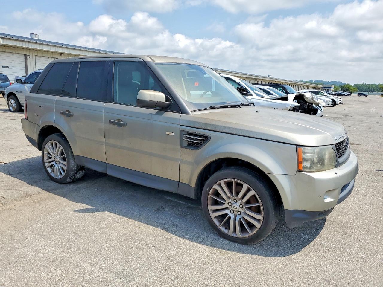 2011 Land Rover Range Rover Sport Lux Beige vin: SALSK2D45BA271069