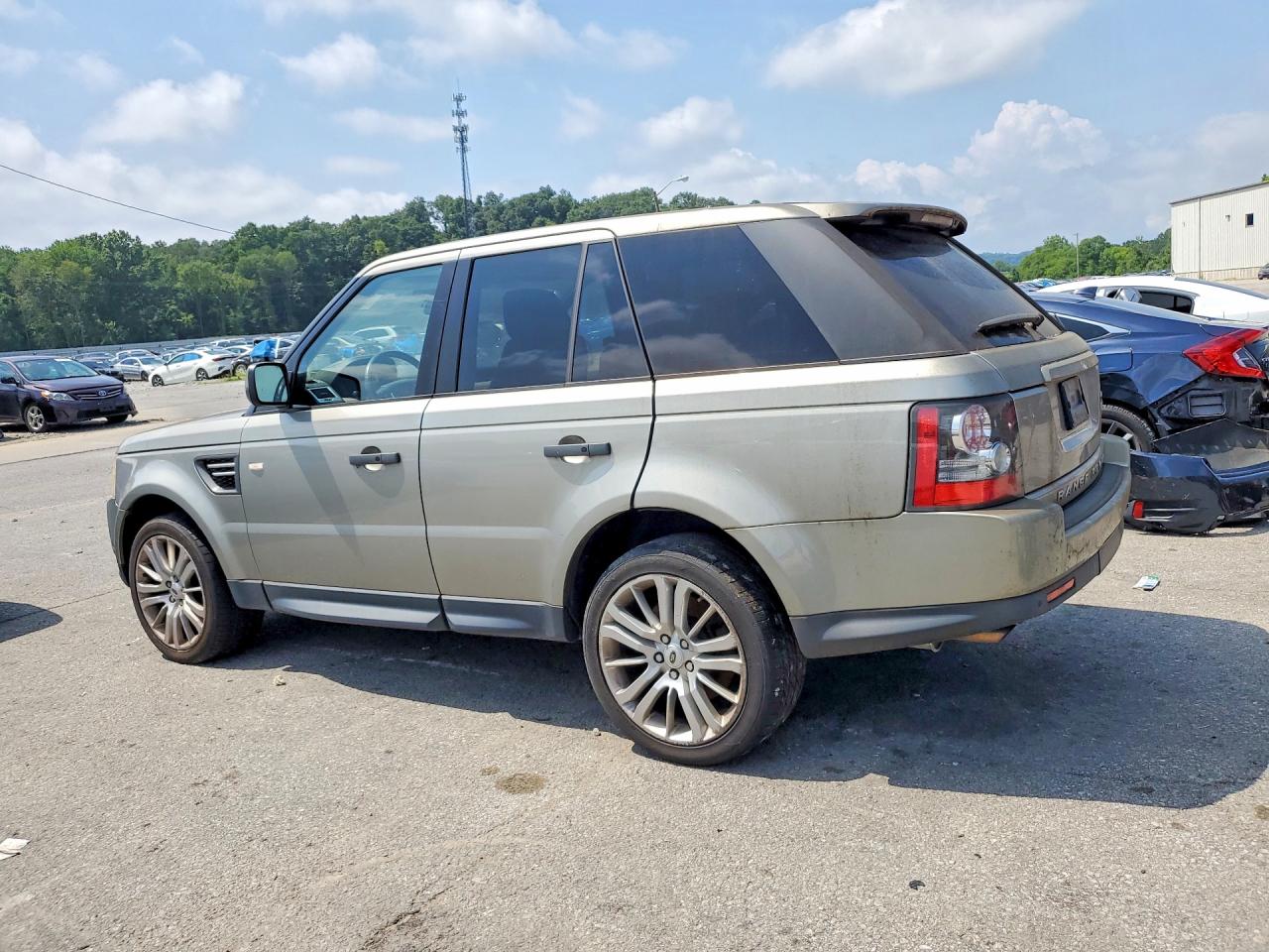 2011 Land Rover Range Rover Sport Lux Beige vin: SALSK2D45BA271069