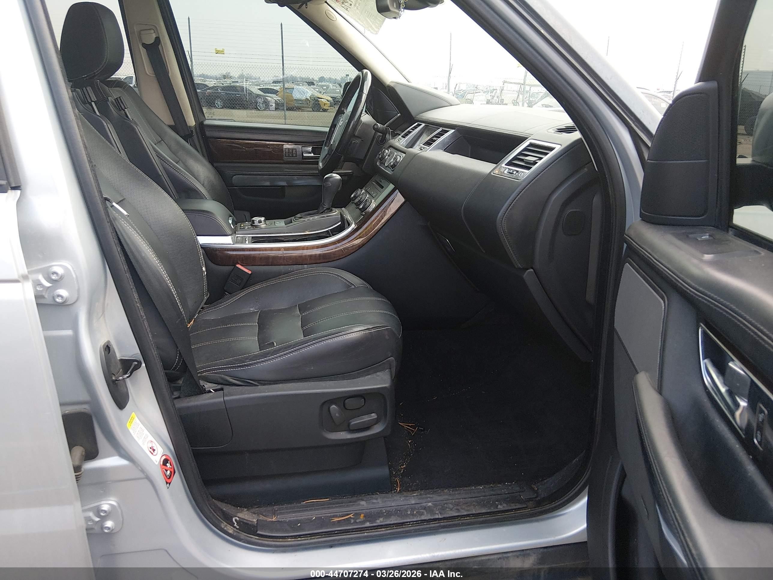 2011 Land Rover Range Rover Sport Hse Silver vin: SALSK2D45BA272626