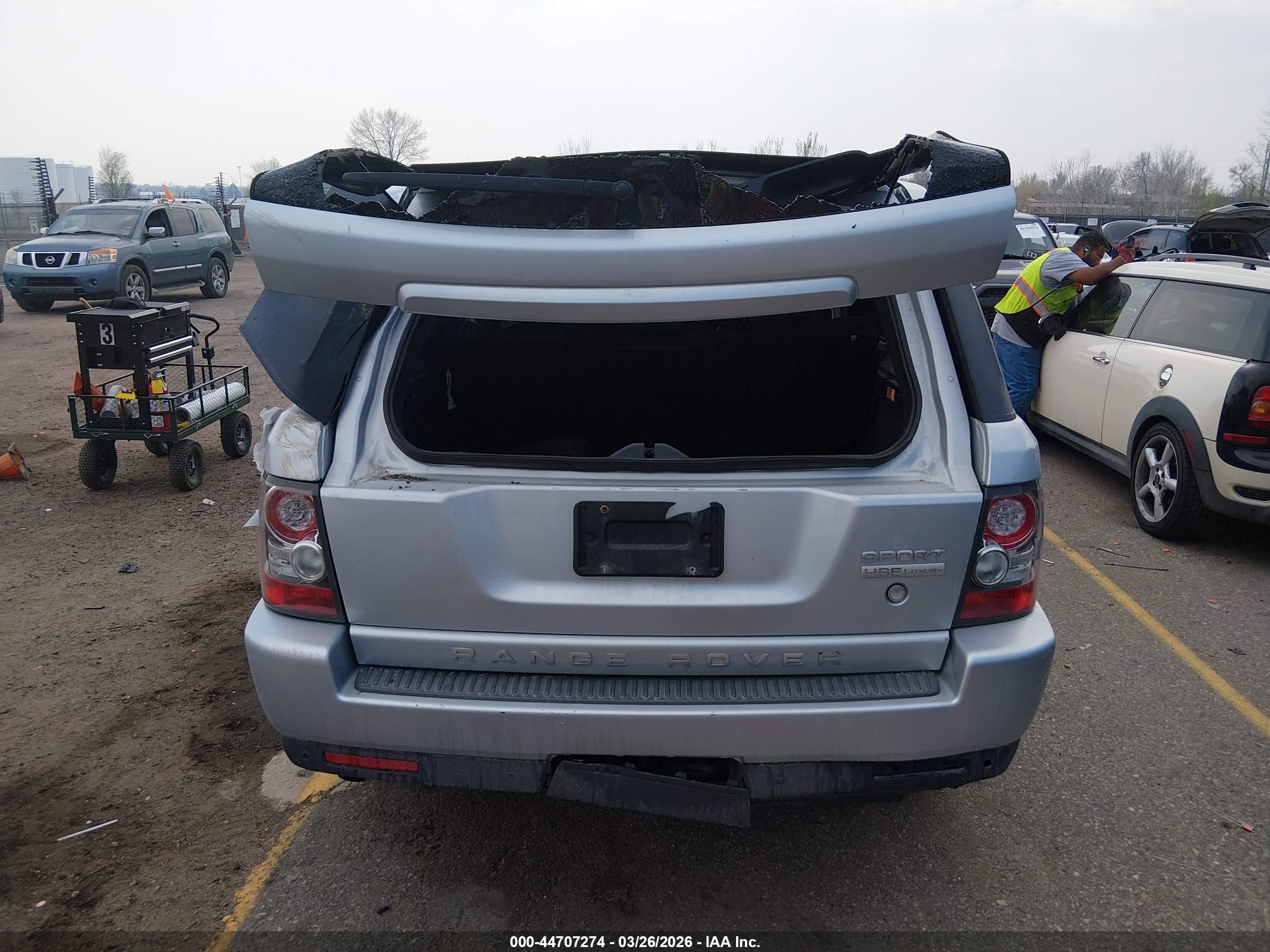 2011 Land Rover Range Rover Sport Hse Silver vin: SALSK2D45BA272626
